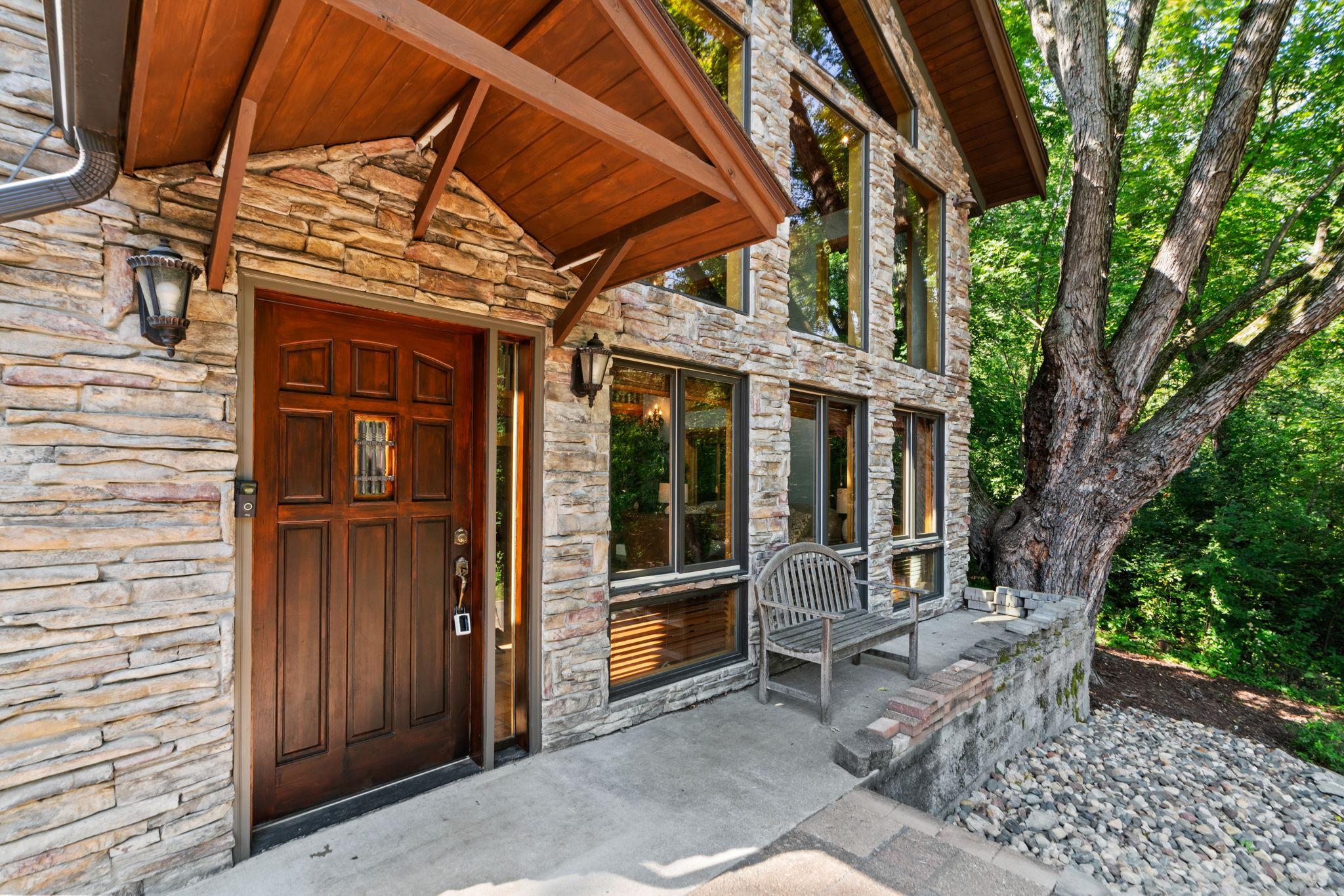 11705 Live Oak Drive