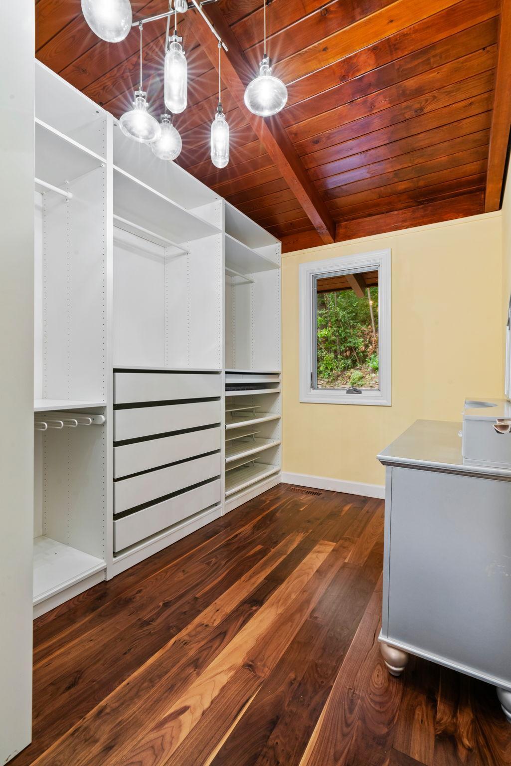 11705 Live Oak Drive