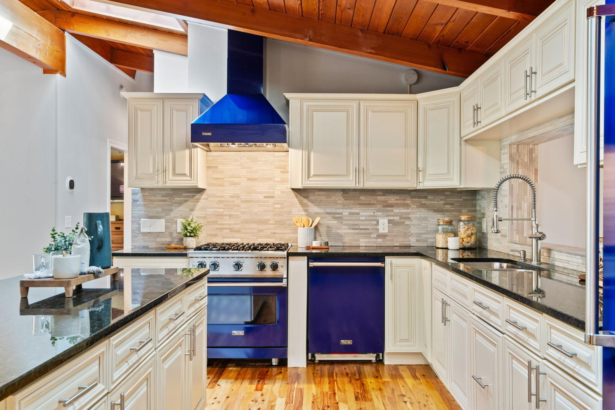 11705 Live Oak Drive