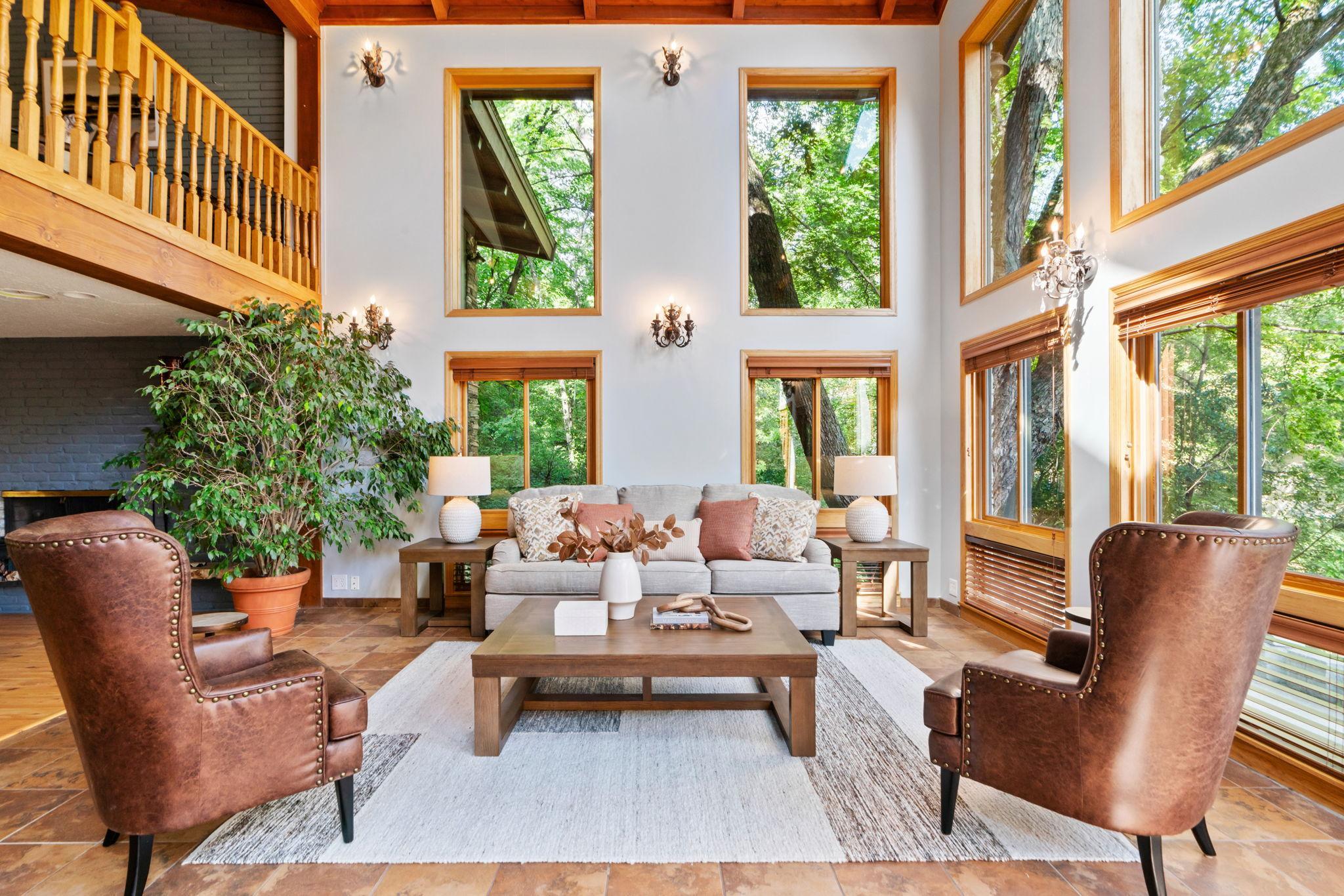 11705 Live Oak Drive