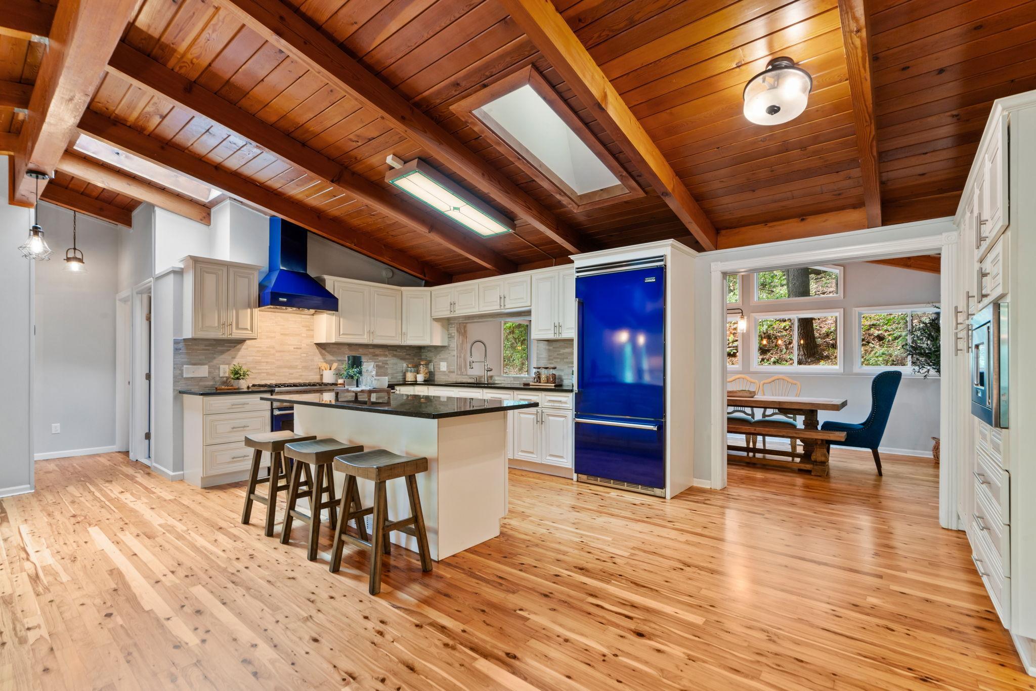 11705 Live Oak Drive