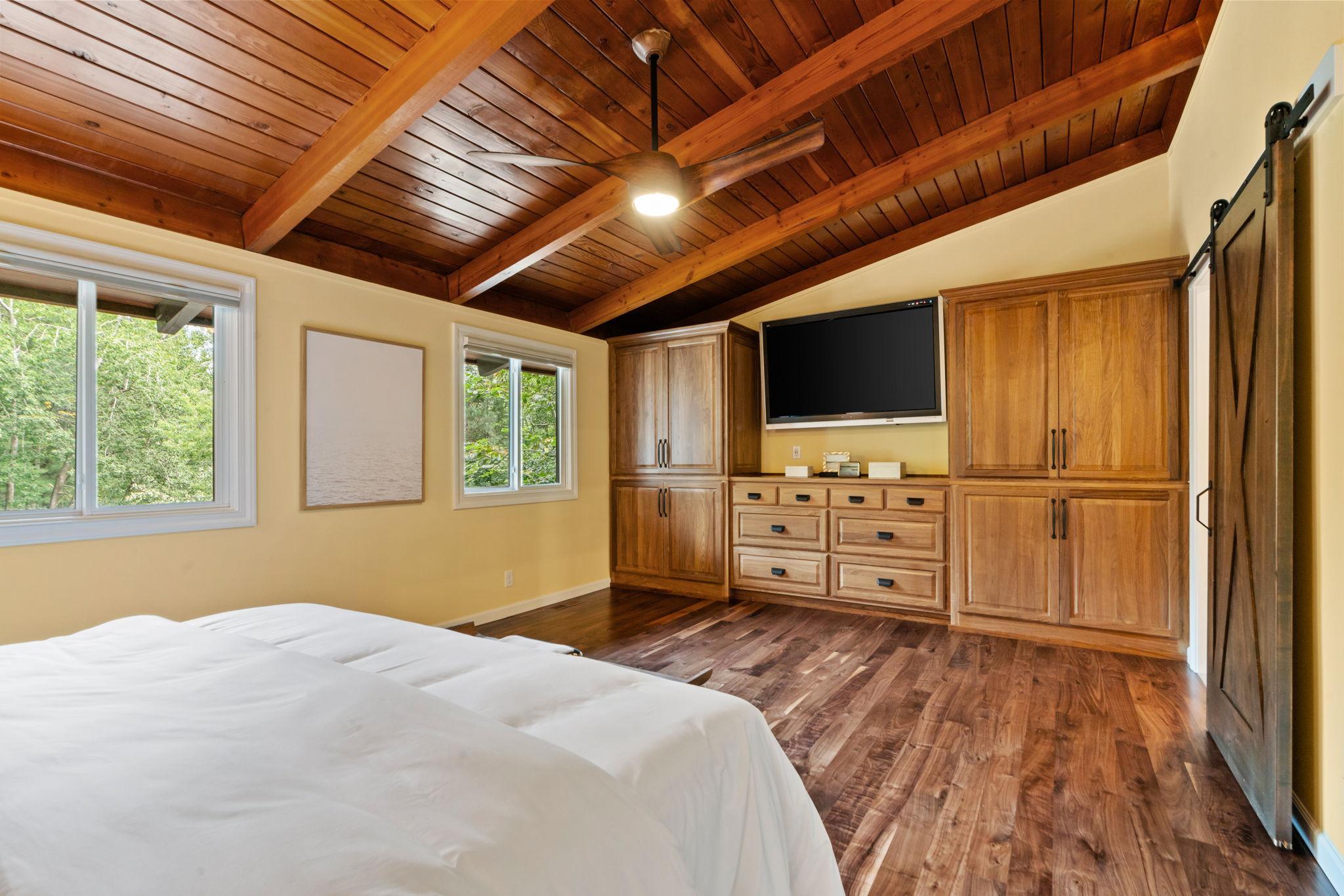 11705 Live Oak Drive