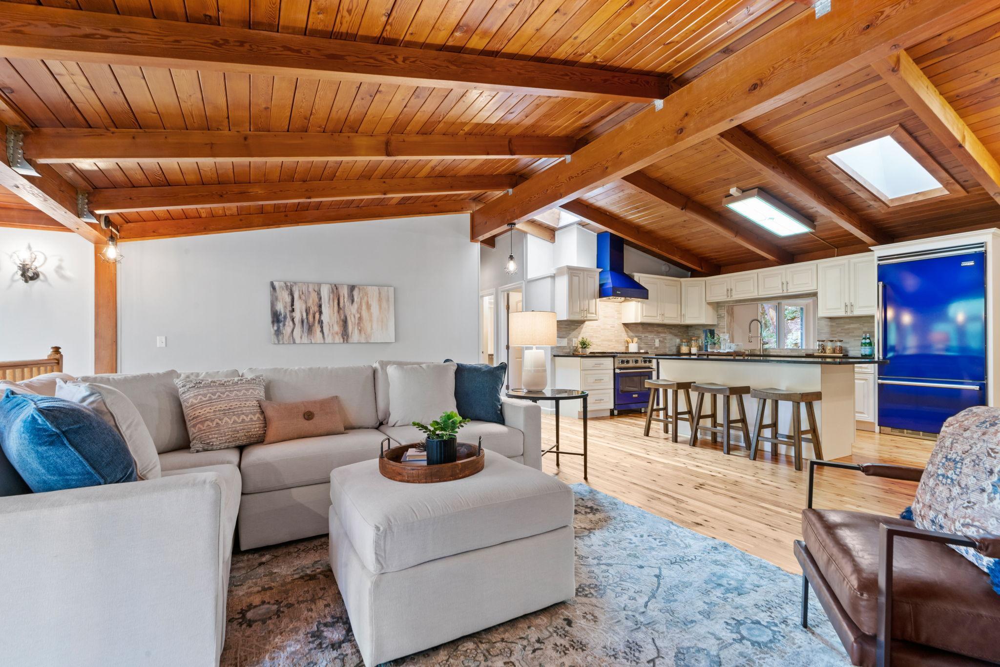 11705 Live Oak Drive