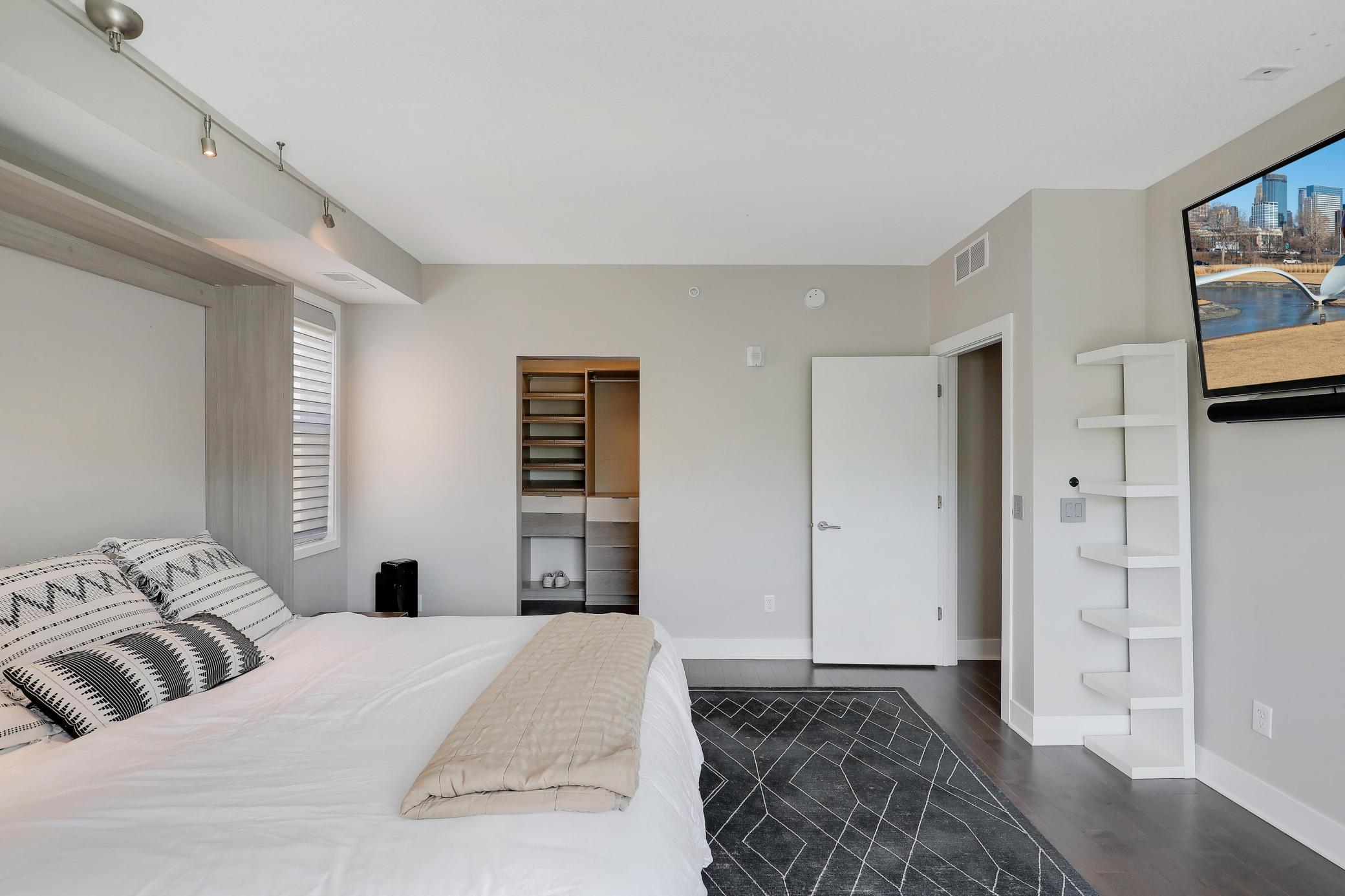 3974 Wooddale Avenue S Unit: 302