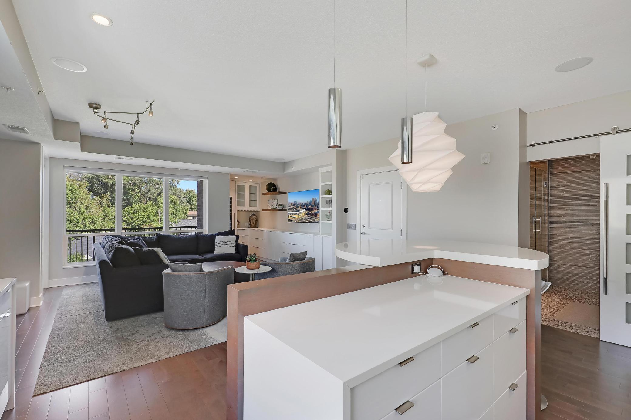 3974 Wooddale Avenue S Unit: 302