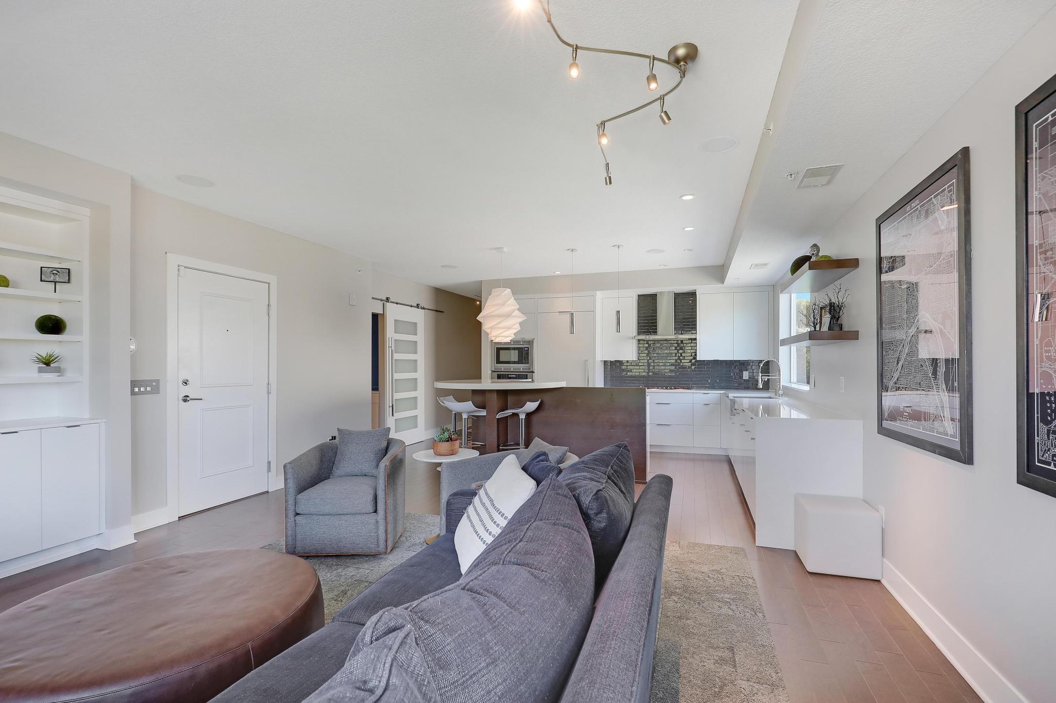 3974 Wooddale Avenue S Unit: 302