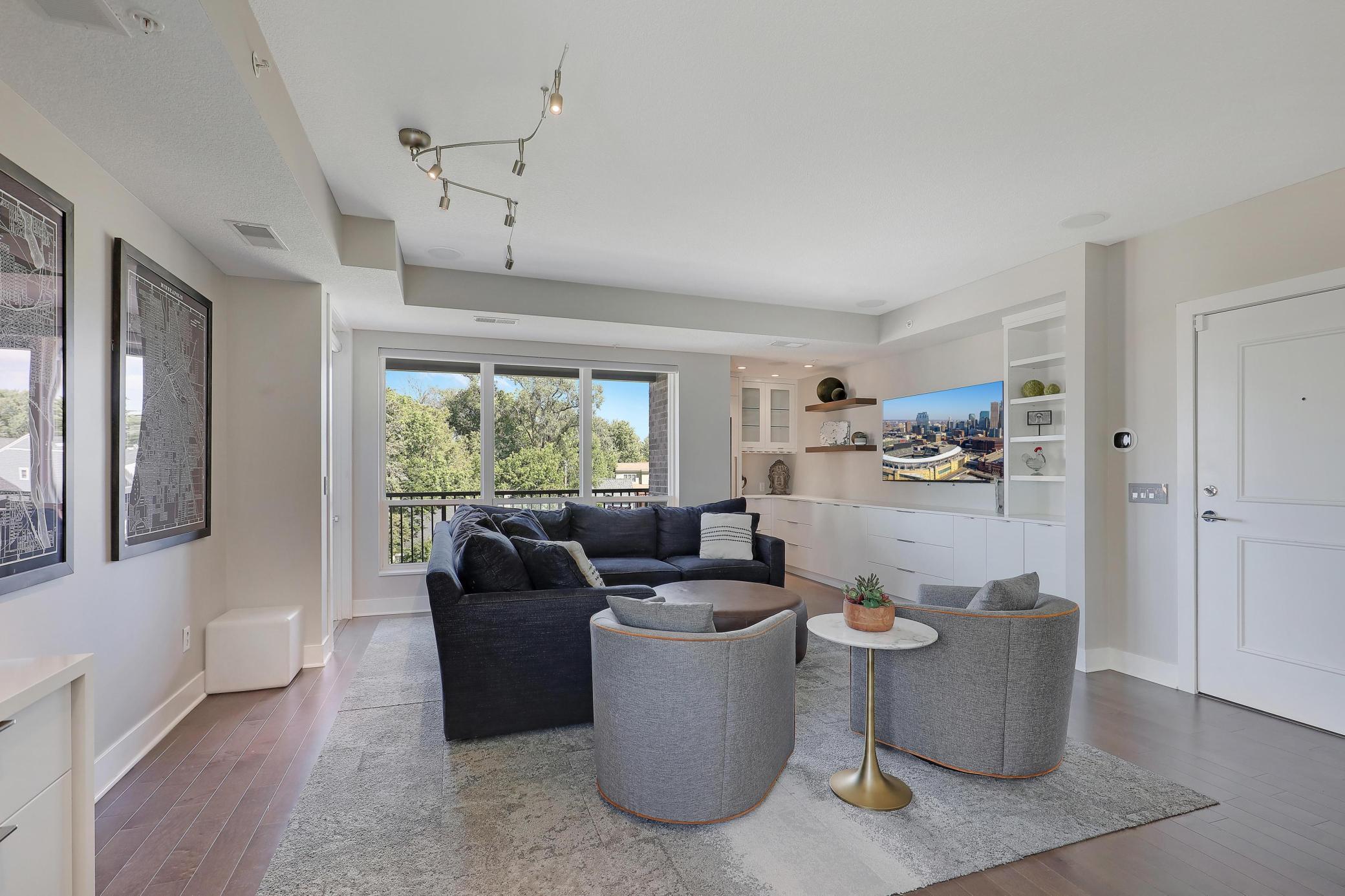 3974 Wooddale Avenue S Unit: 302