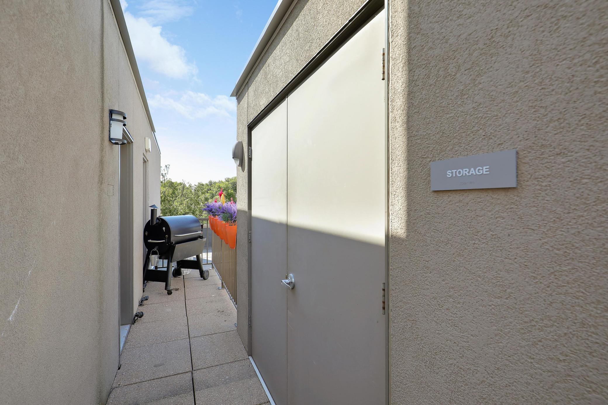 3974 Wooddale Avenue S Unit: 302