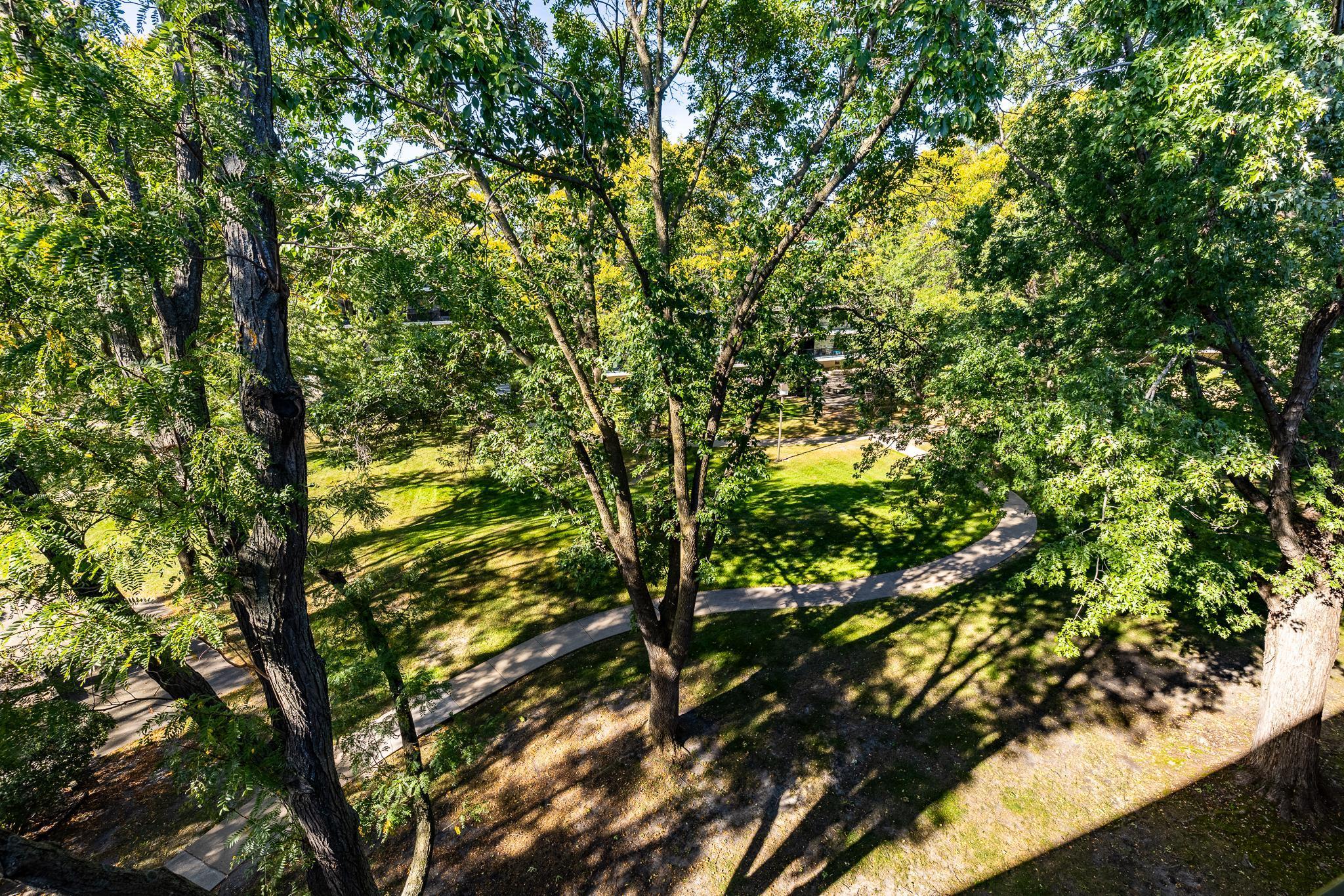 10521 Cedar Lake Road Unit: 518
