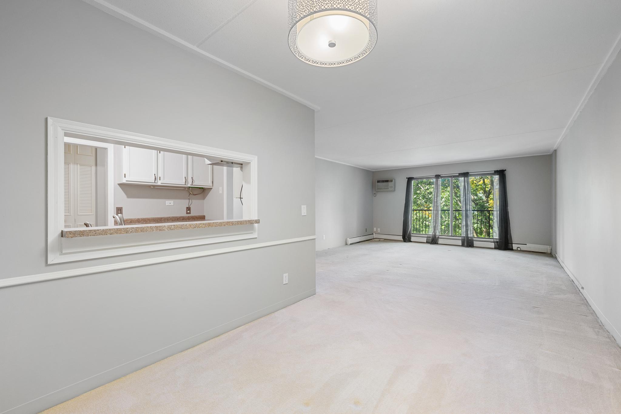 10521 Cedar Lake Road Unit: 518