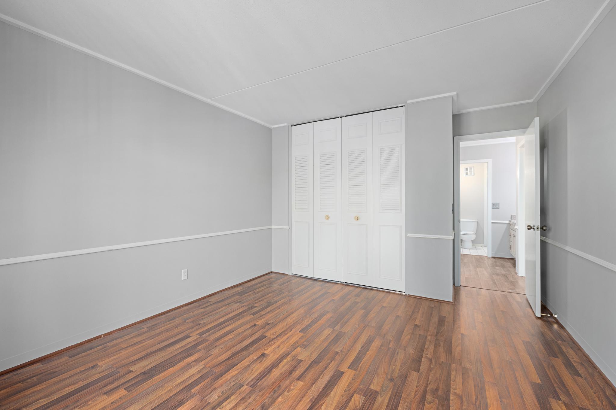 10521 Cedar Lake Road Unit: 518