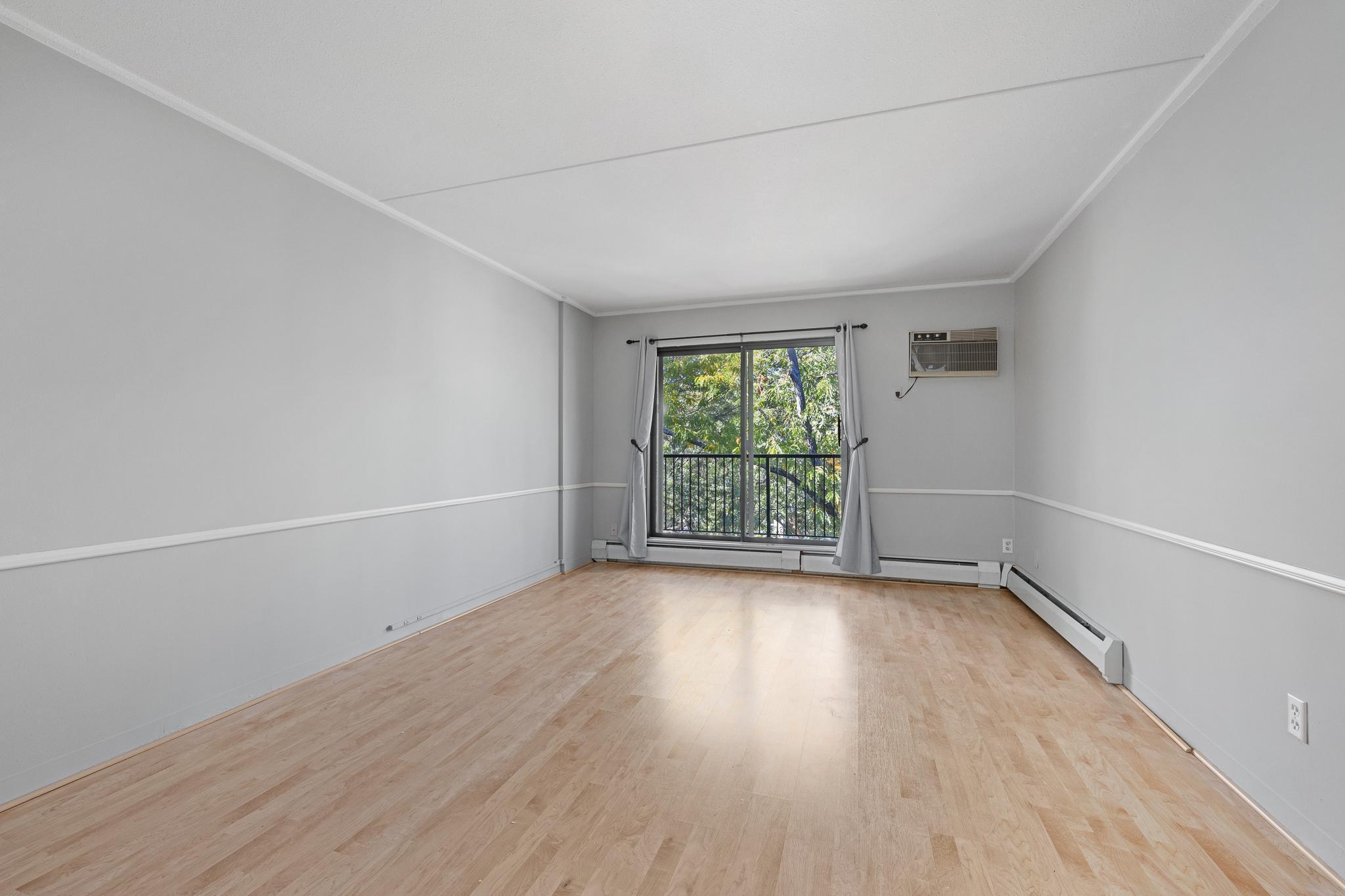 10521 Cedar Lake Road Unit: 518