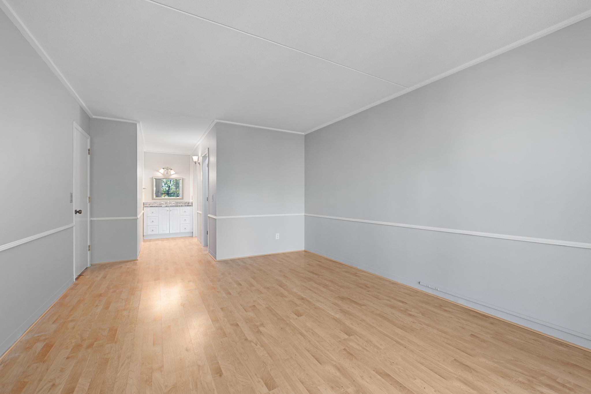 10521 Cedar Lake Road Unit: 518