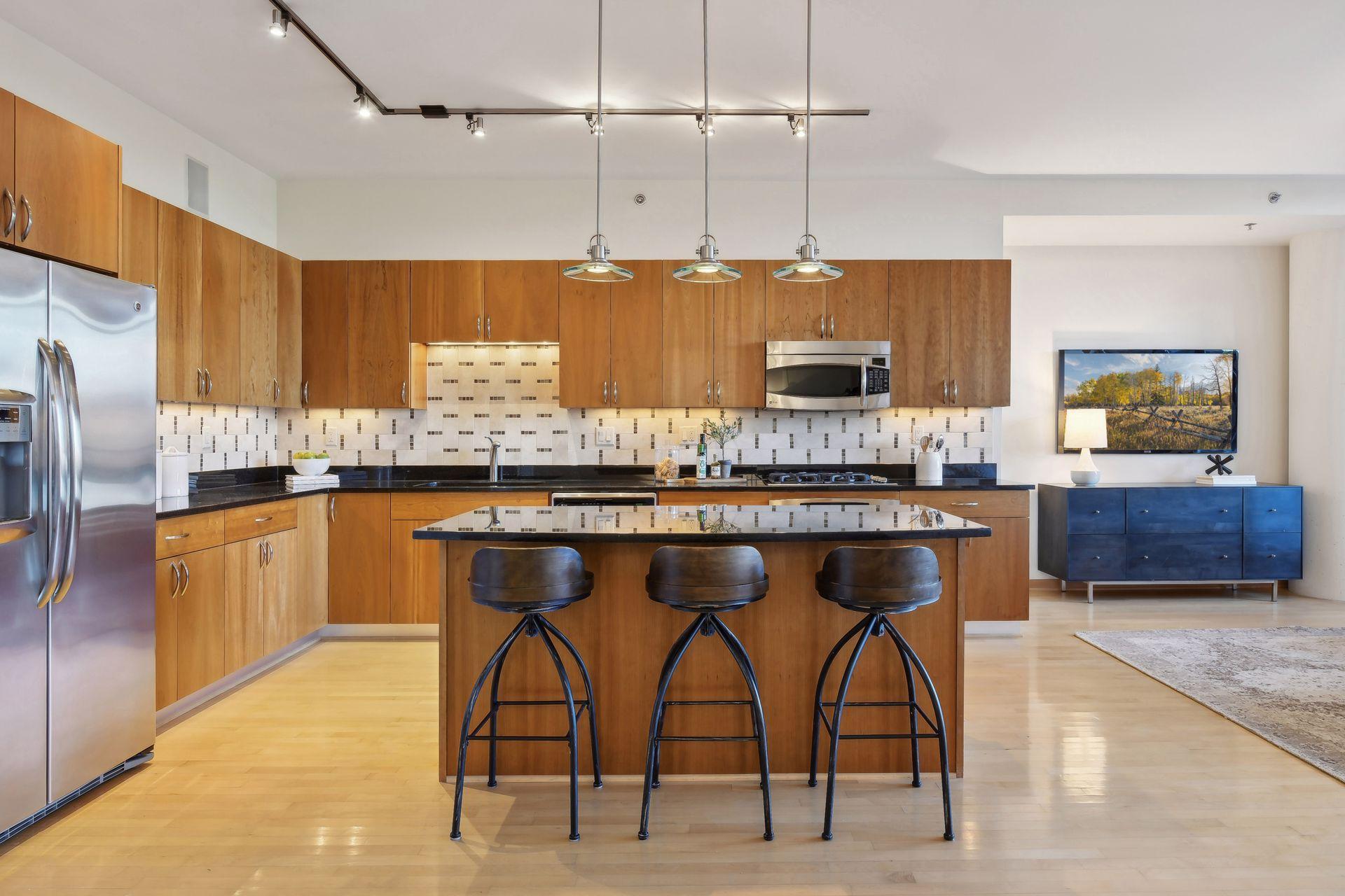 215 10th Avenue S Unit: 310