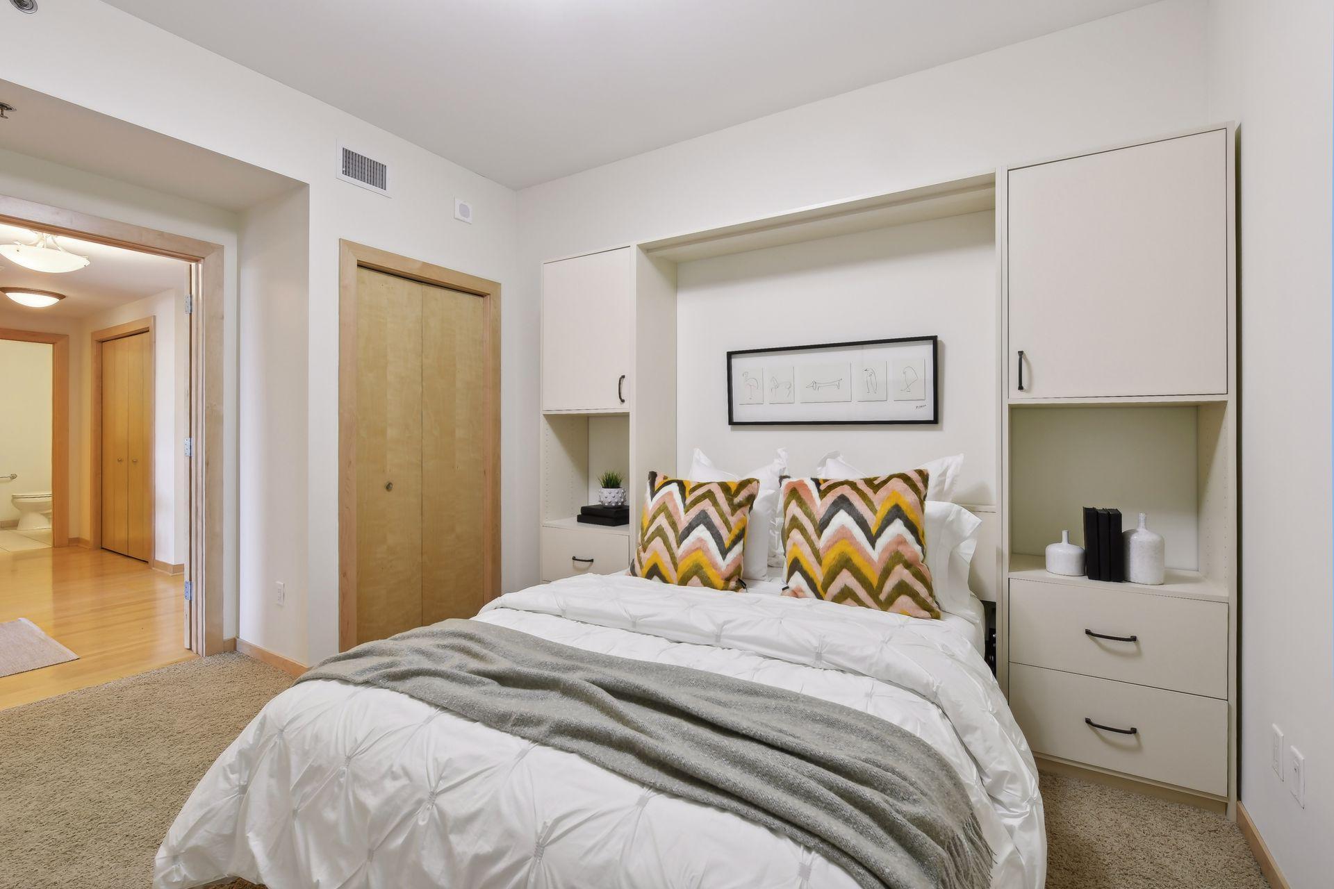 215 10th Avenue S Unit: 310