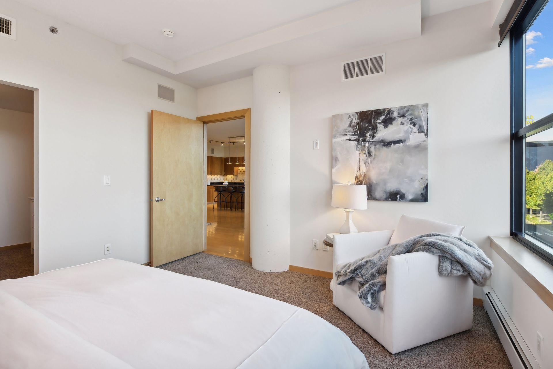 215 10th Avenue S Unit: 310