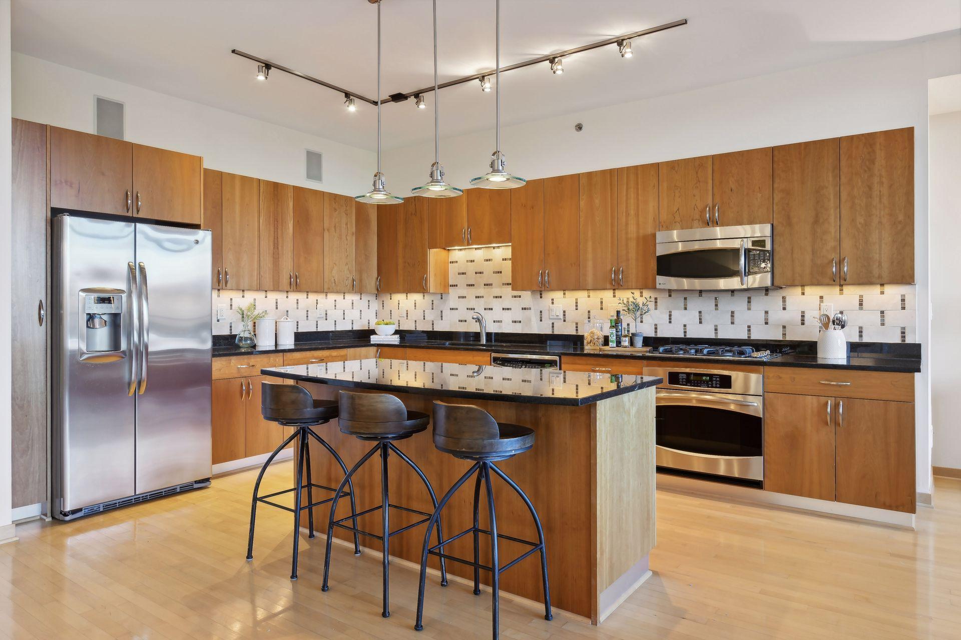 215 10th Avenue S Unit: 310