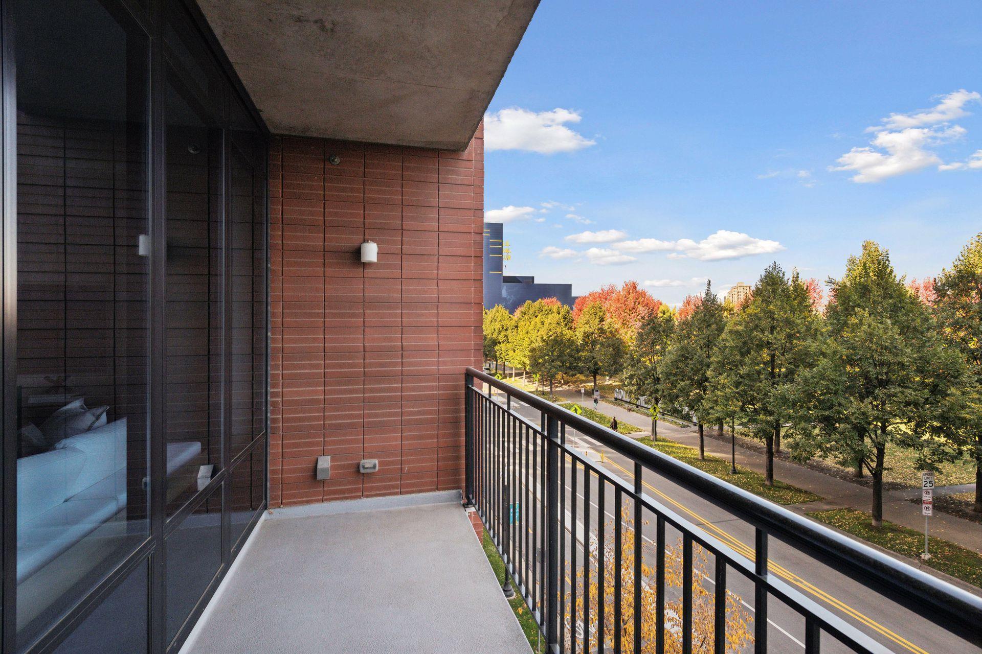 215 10th Avenue S Unit: 310