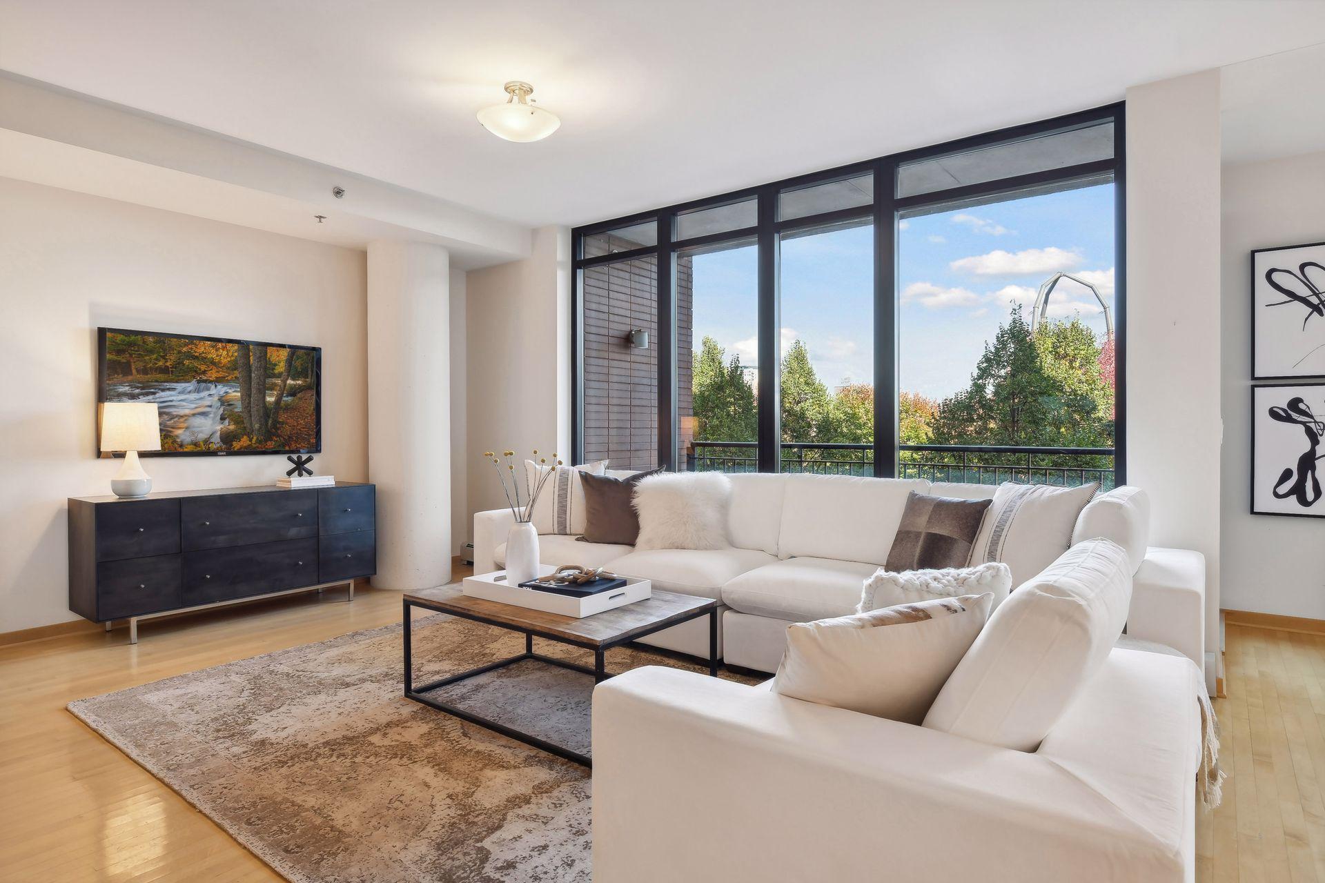 215 10th Avenue S Unit: 310