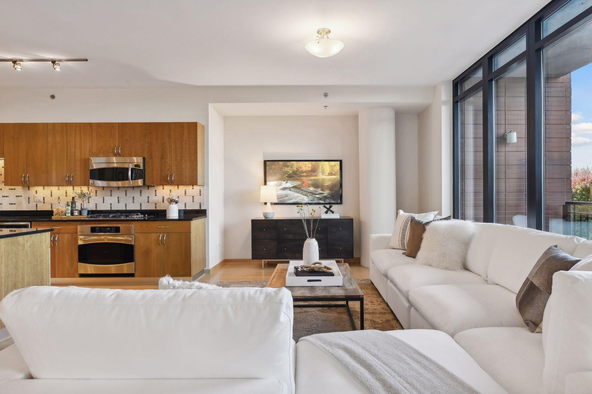 215 10th Avenue S Unit: 310