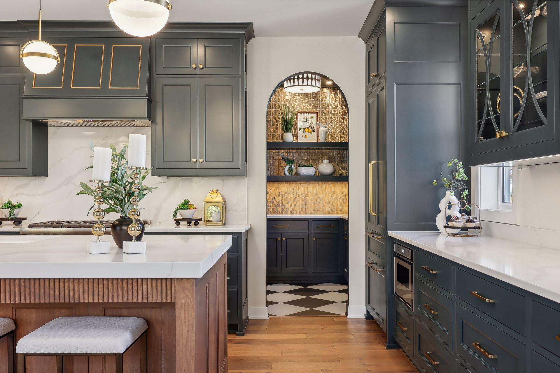 124 Chicago Avenue N