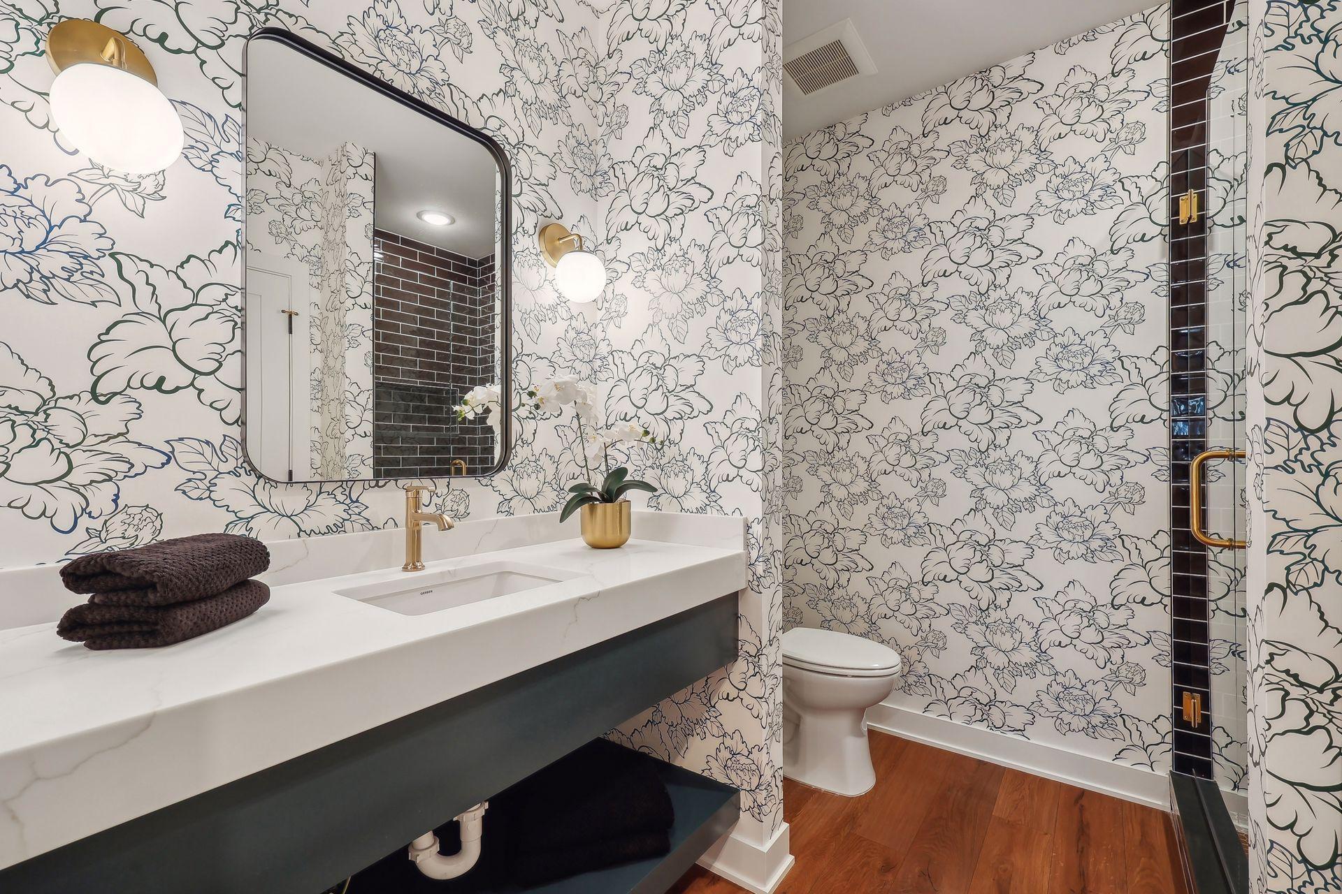 124 Chicago Avenue N