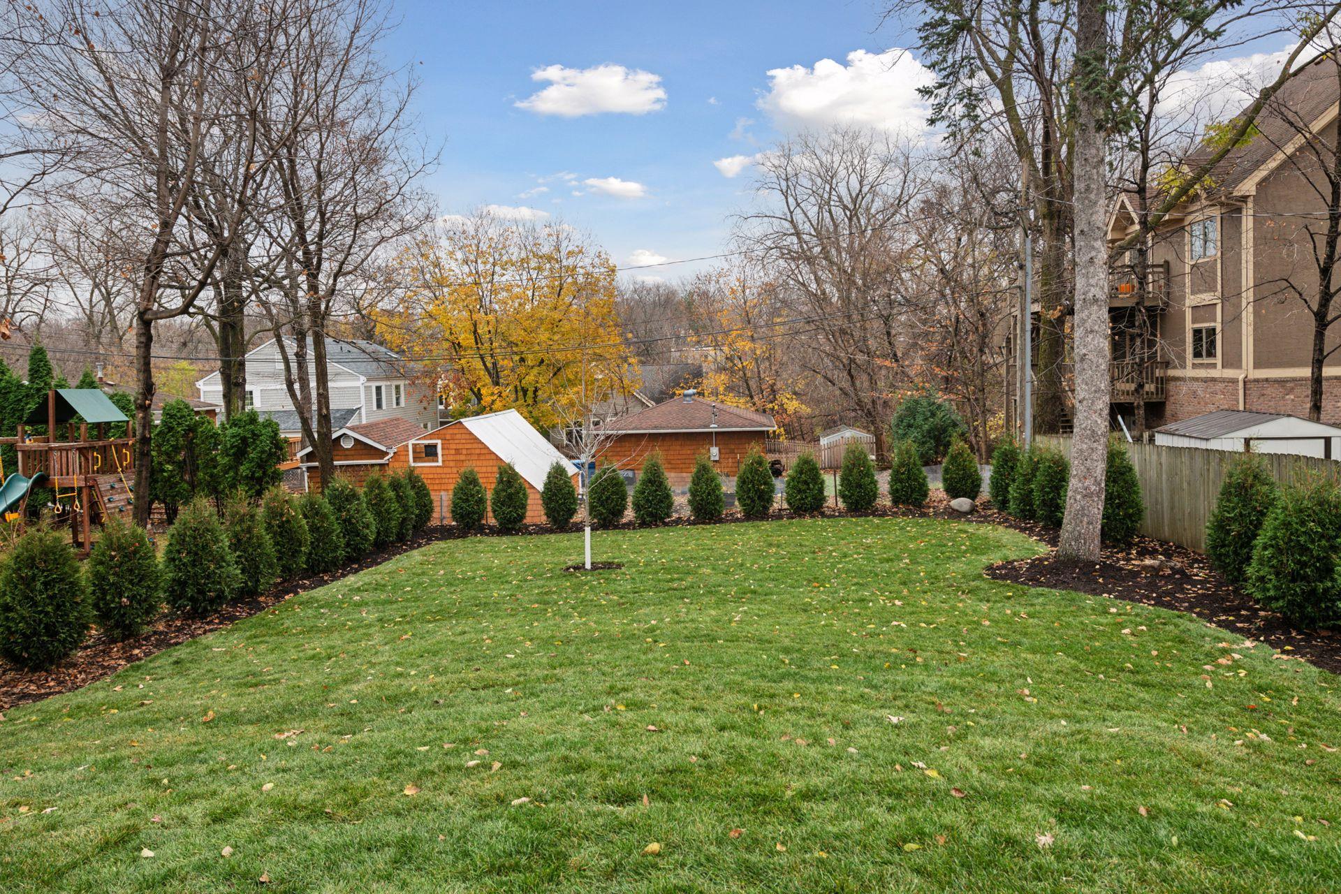 124 Chicago Avenue N