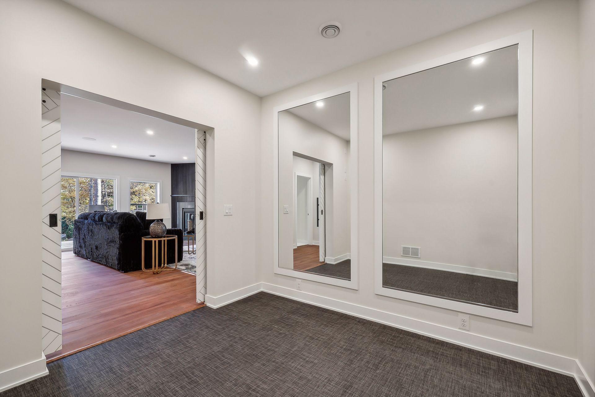 124 Chicago Avenue N