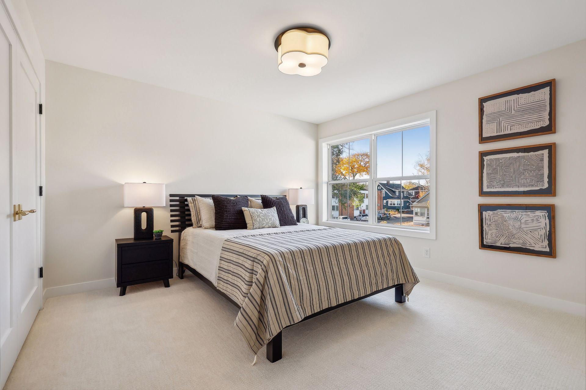 124 Chicago Avenue N