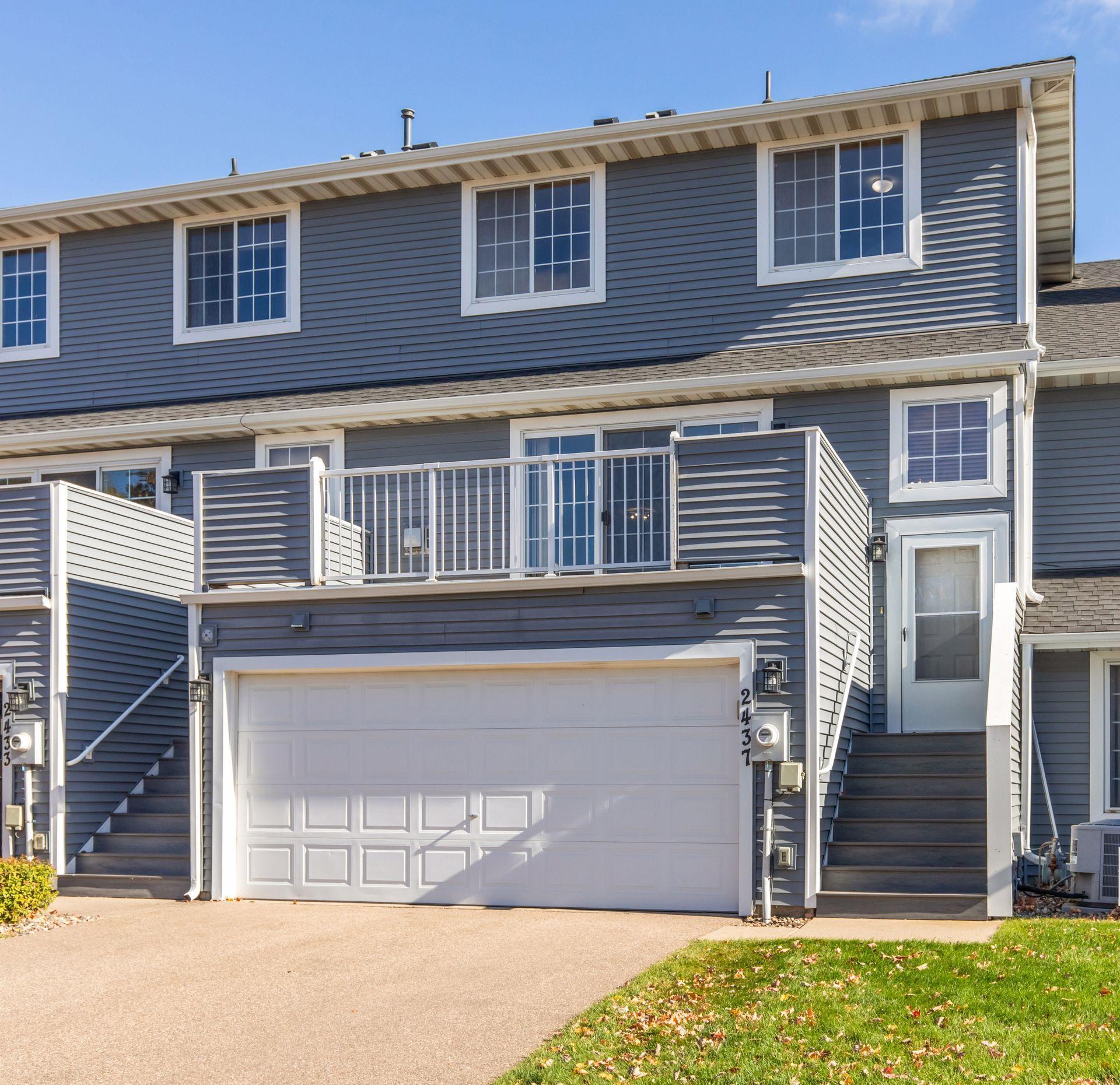 2437 E 117th Street Unit: 14