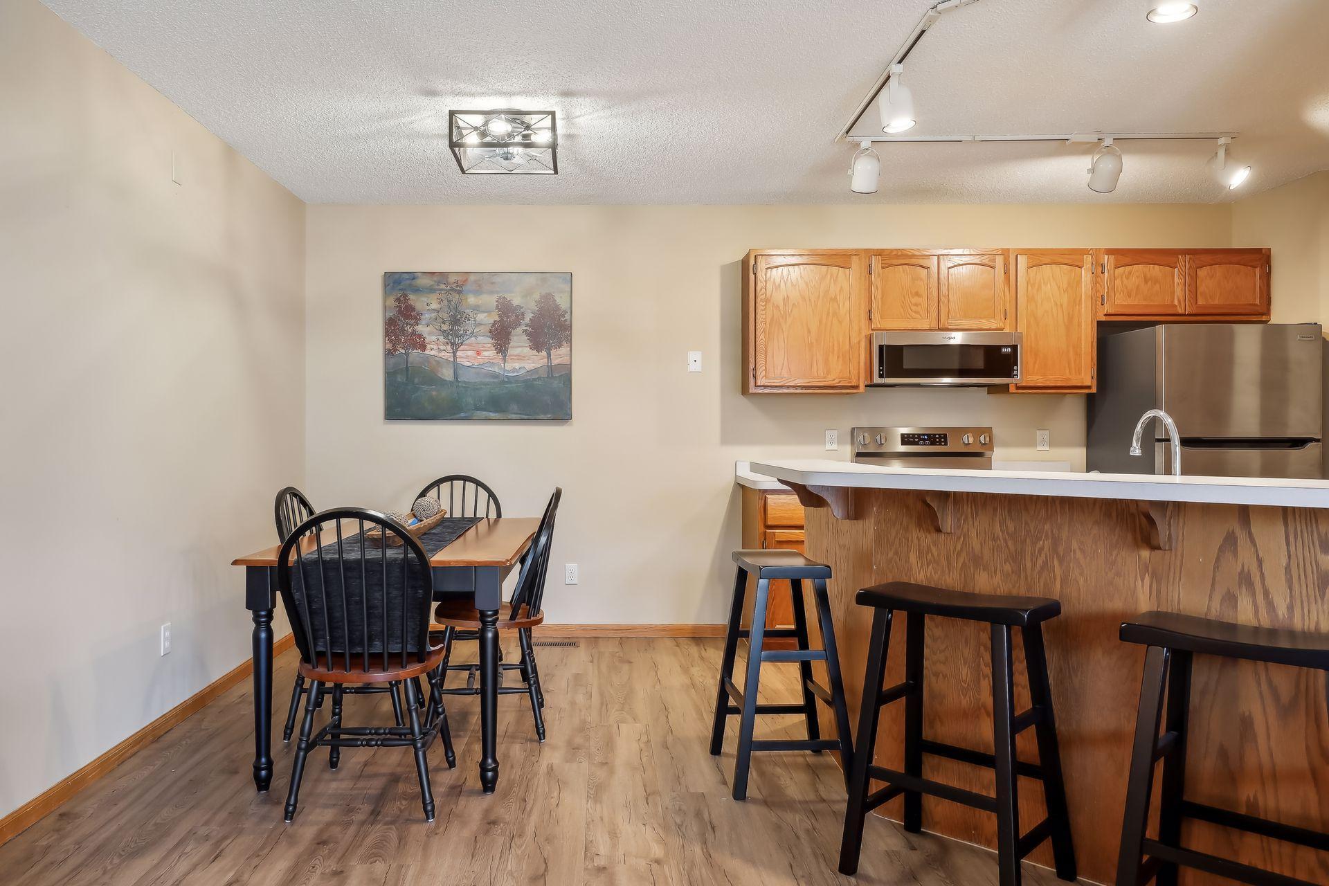2437 E 117th Street Unit: 14