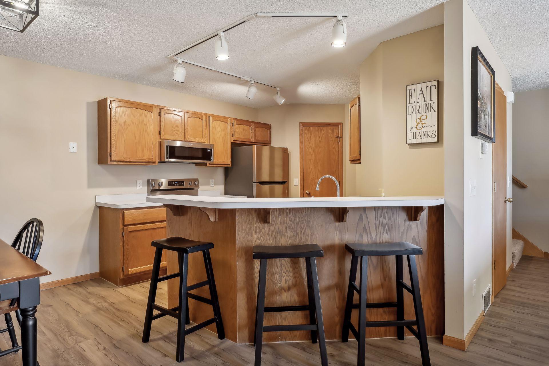 2437 E 117th Street Unit: 14