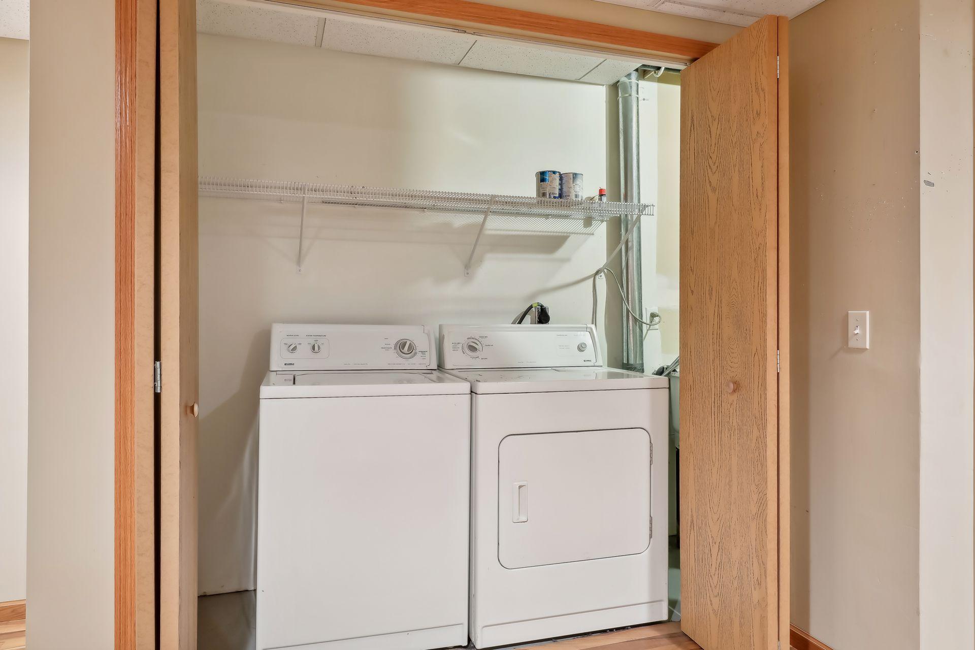2437 E 117th Street Unit: 14
