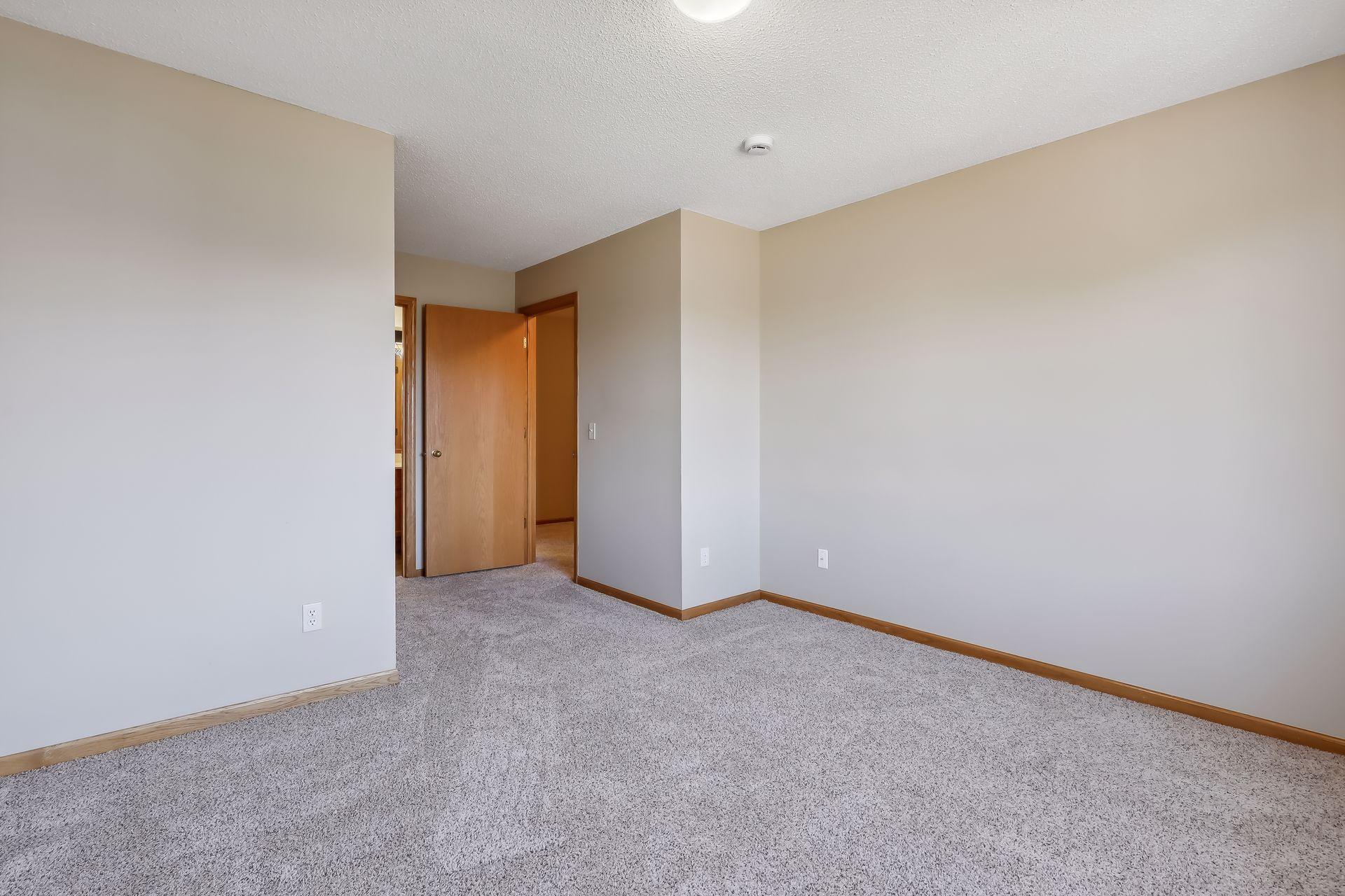 2437 E 117th Street Unit: 14