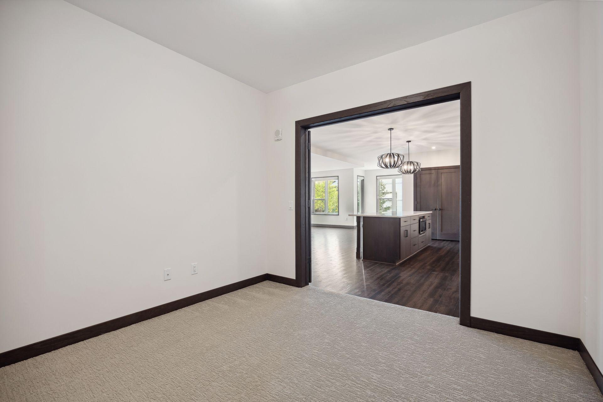 253 Lake Street E Unit: 201
