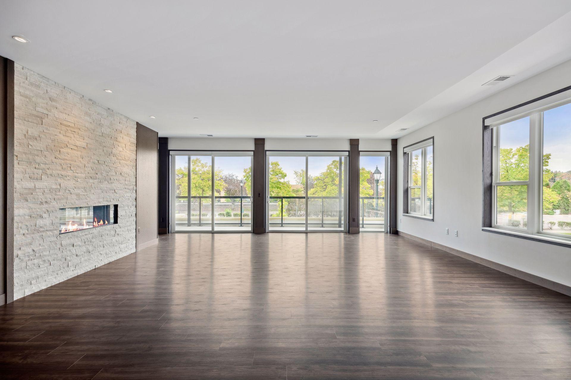 253 Lake Street E Unit: 201