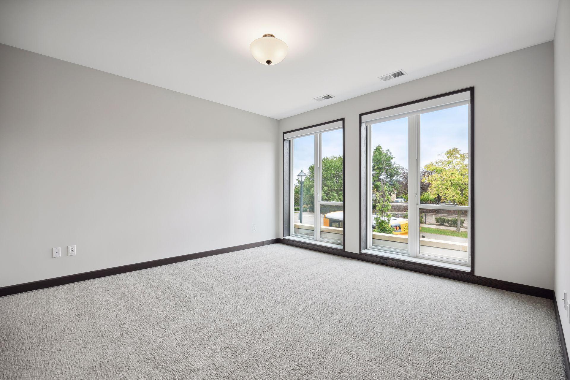 253 Lake Street E Unit: 201