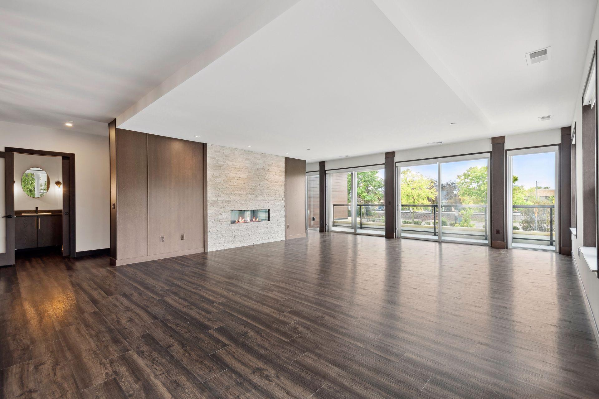 253 Lake Street E Unit: 201