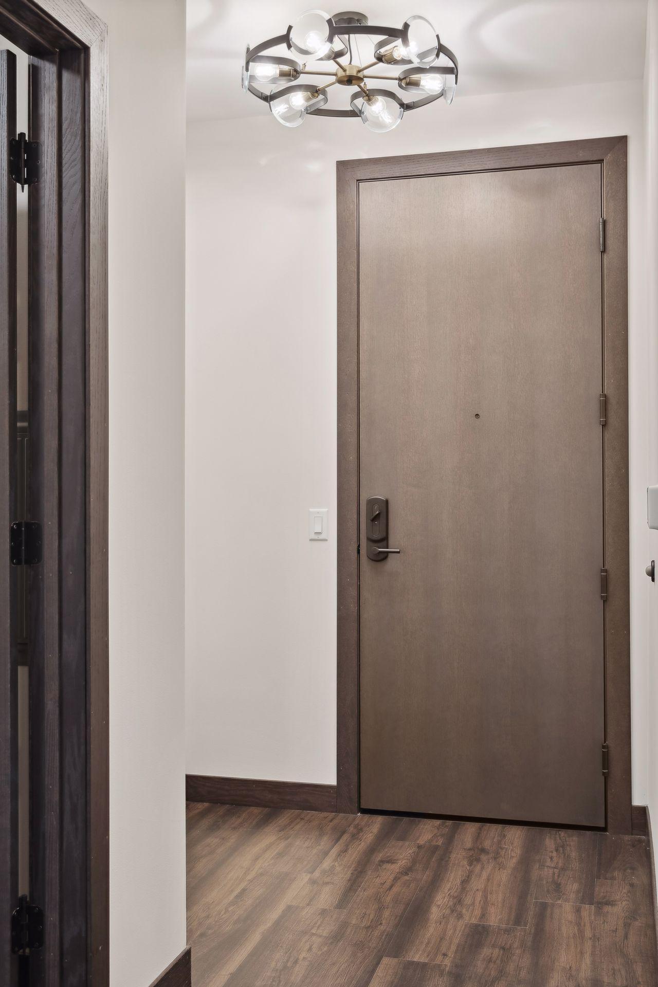 253 Lake Street E Unit: 201