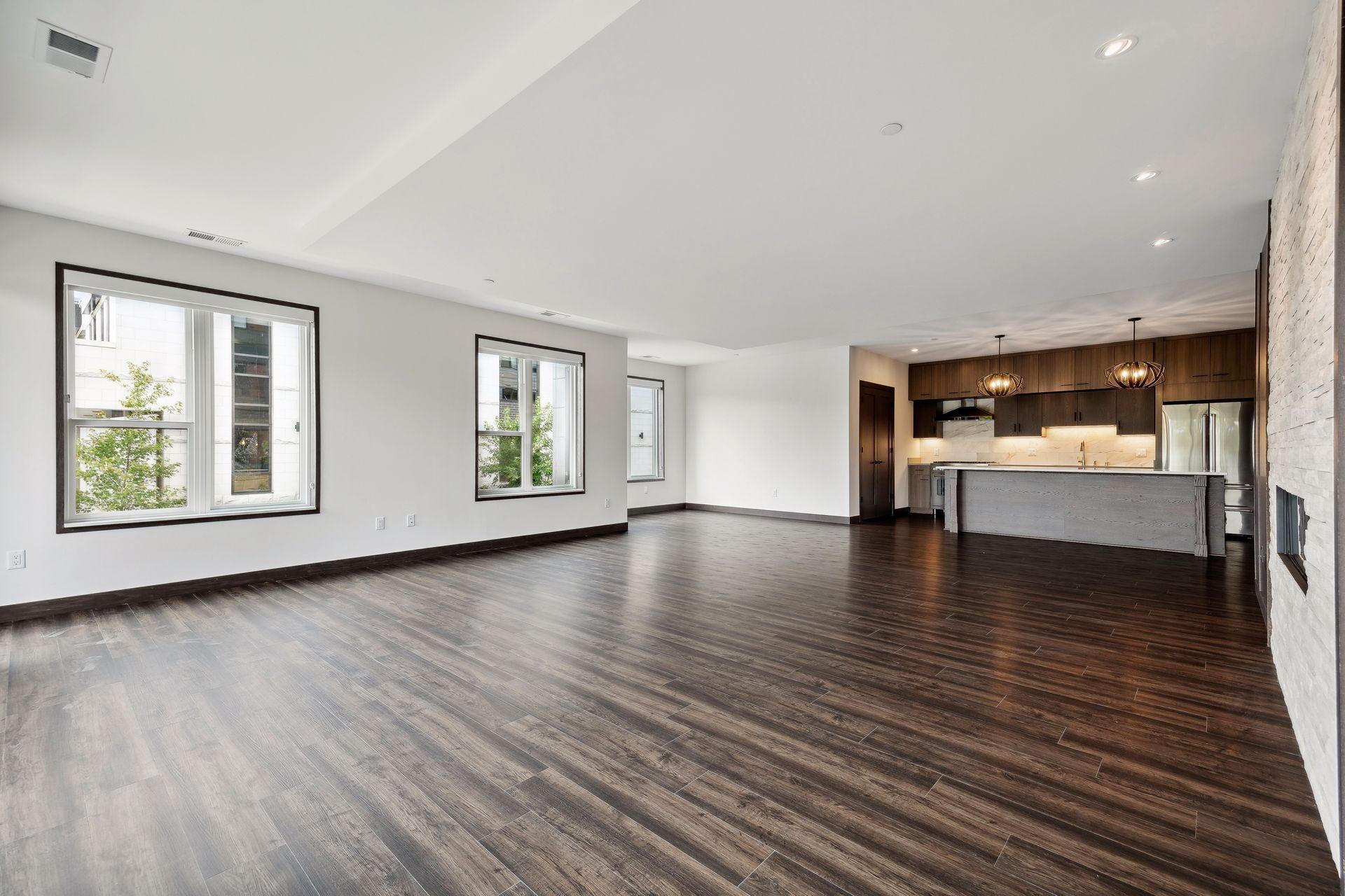 253 Lake Street E Unit: 201