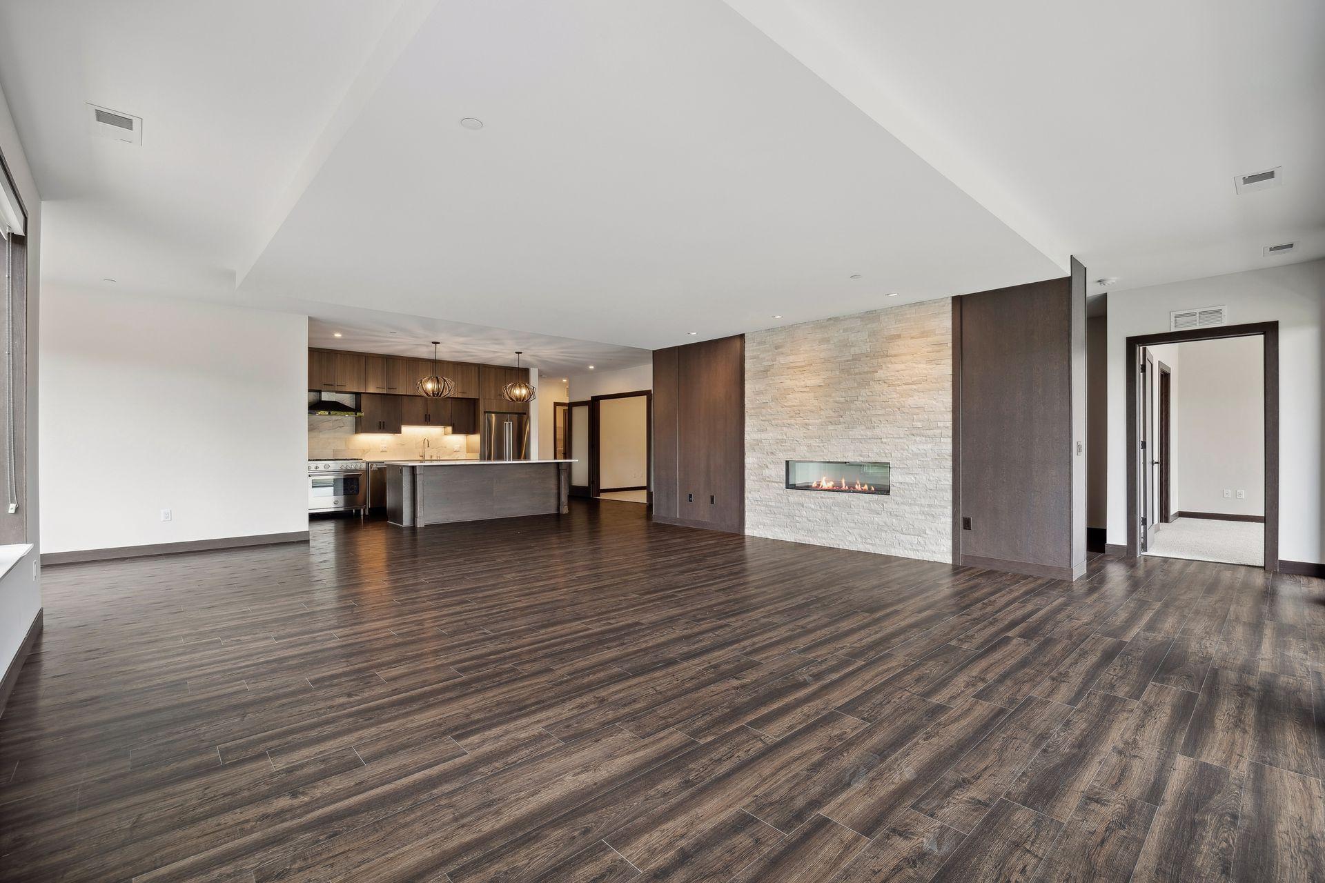 253 Lake Street E Unit: 201