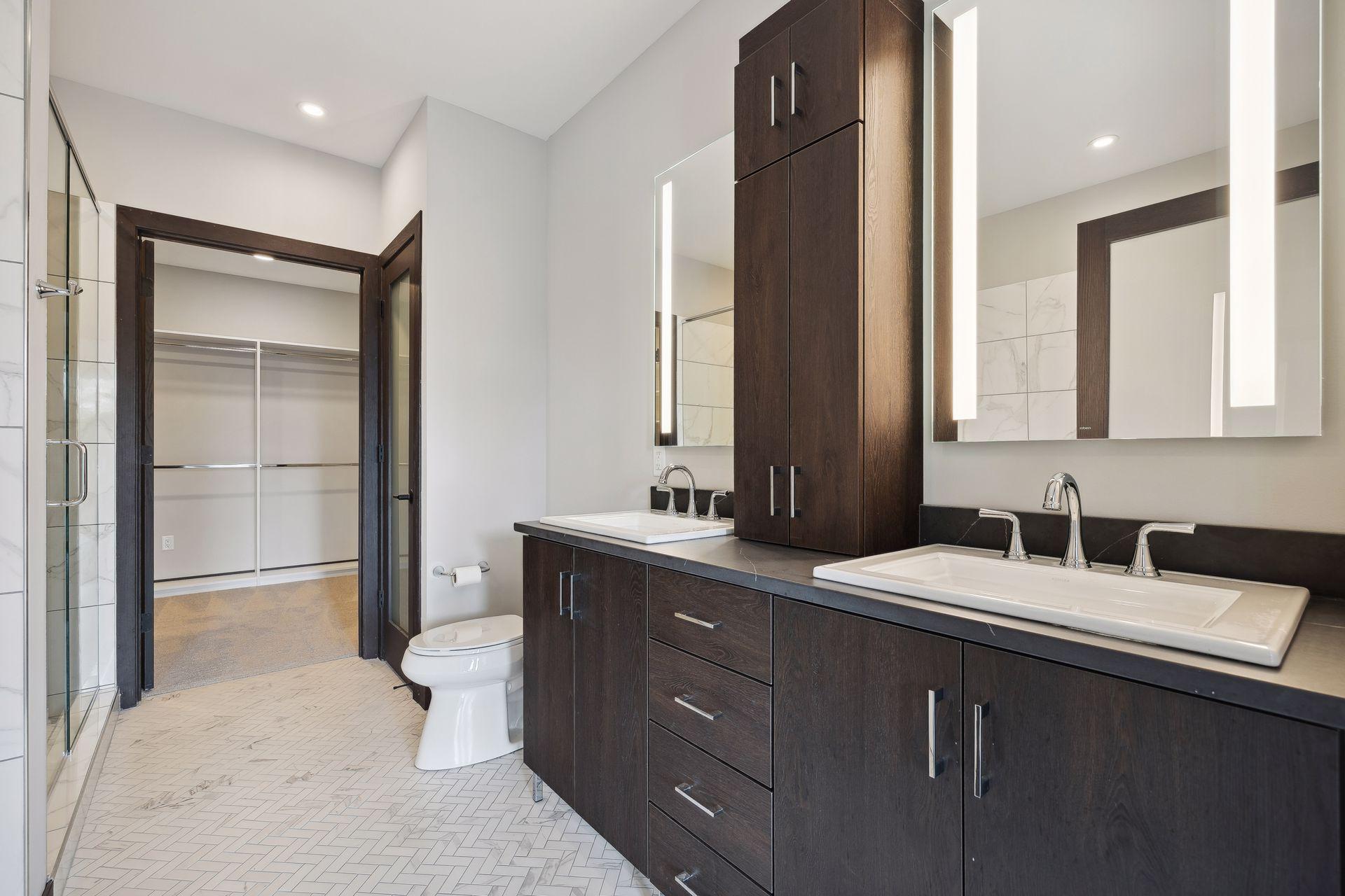 253 Lake Street E Unit: 201