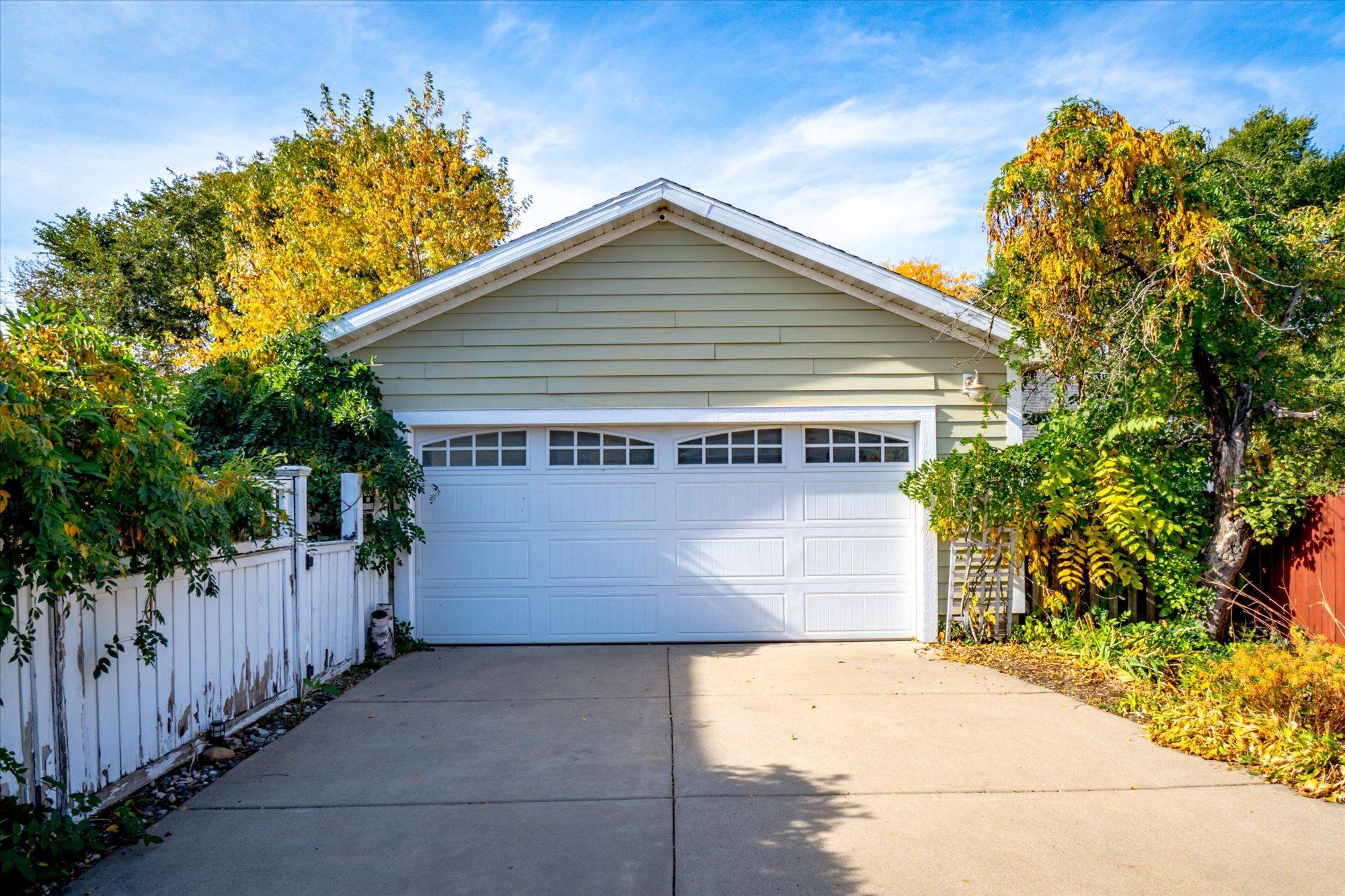 2012 Washington Street NE