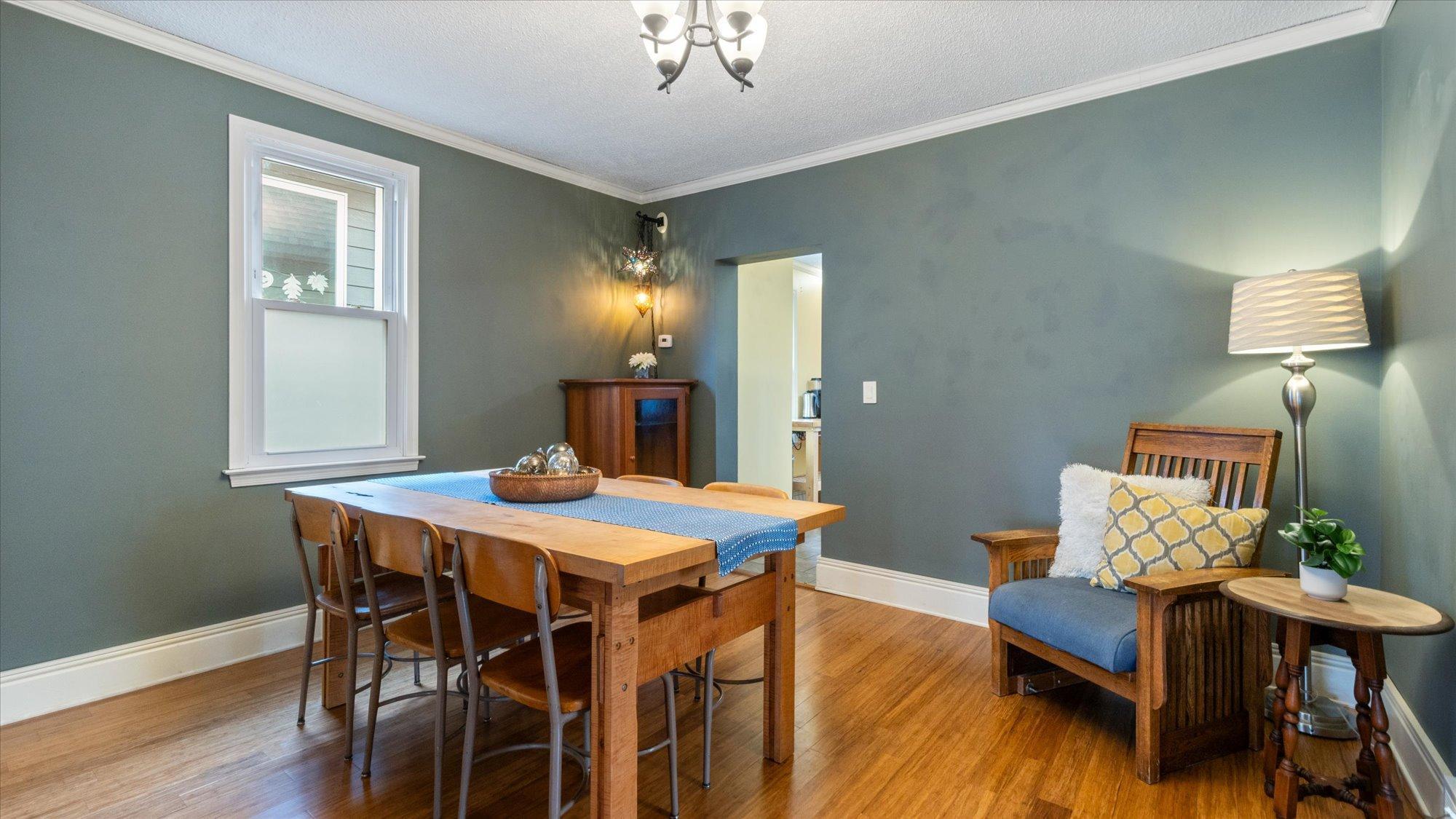 2012 Washington Street NE