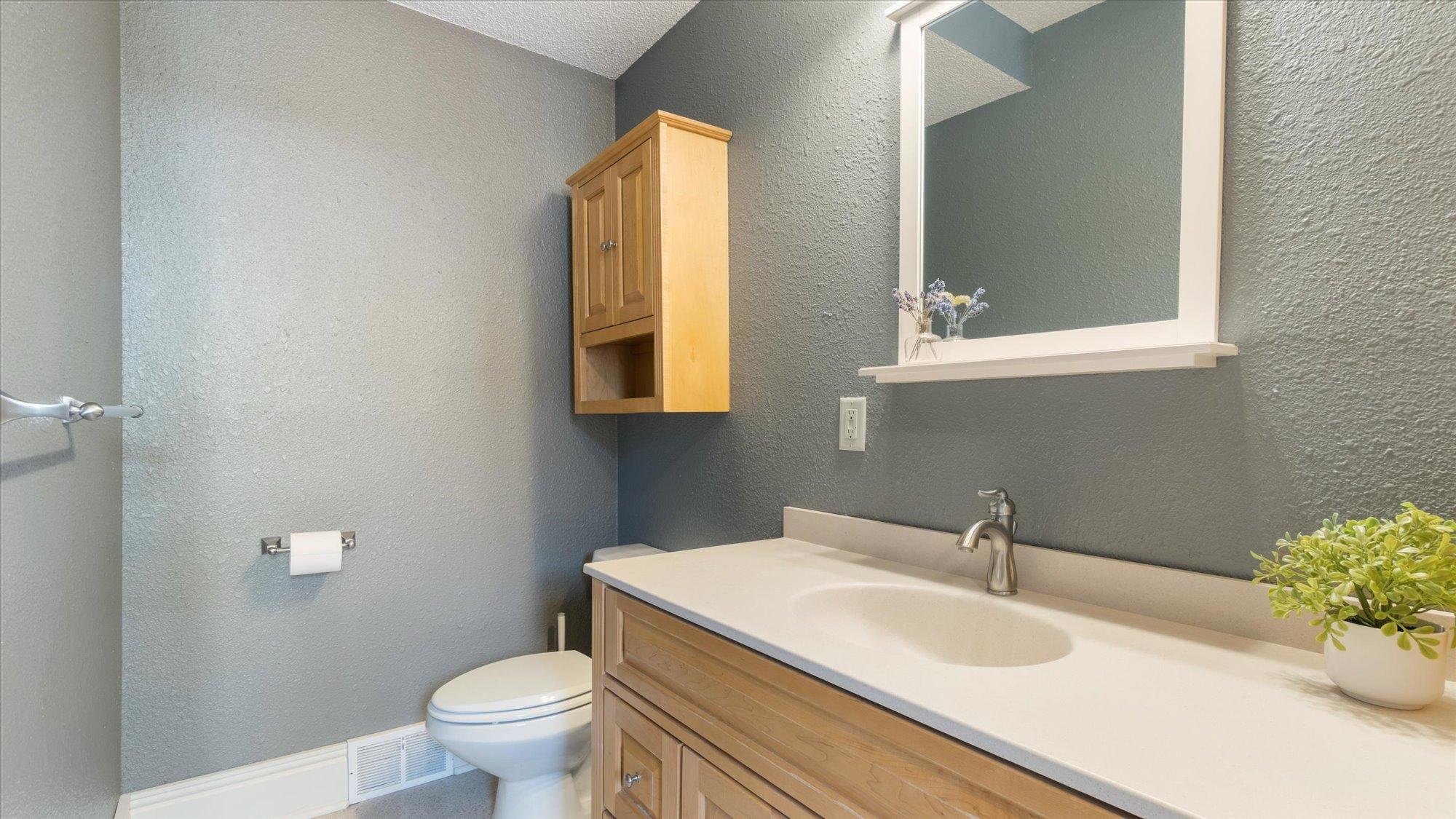 2012 Washington Street NE