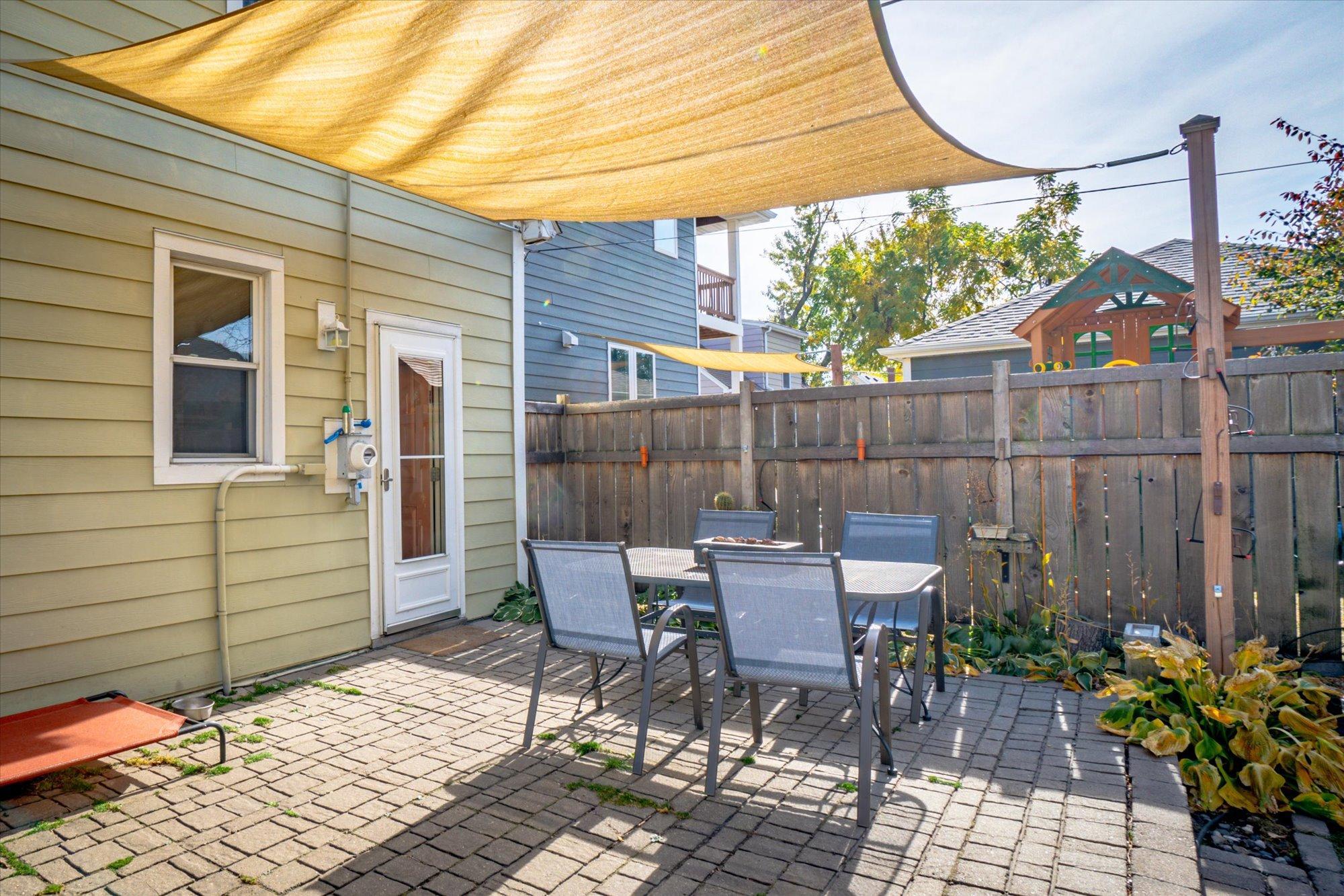 2012 Washington Street NE