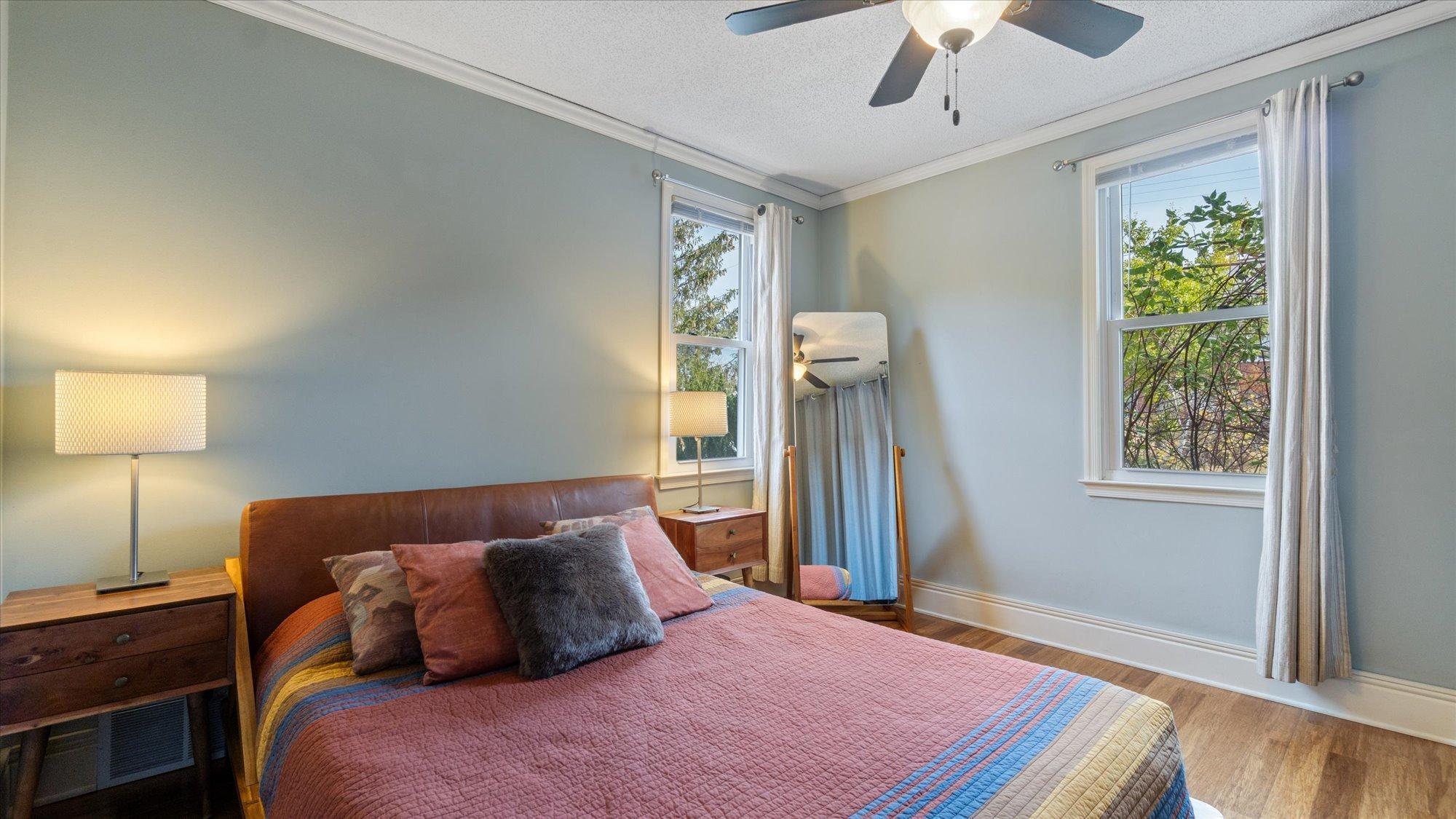 2012 Washington Street NE