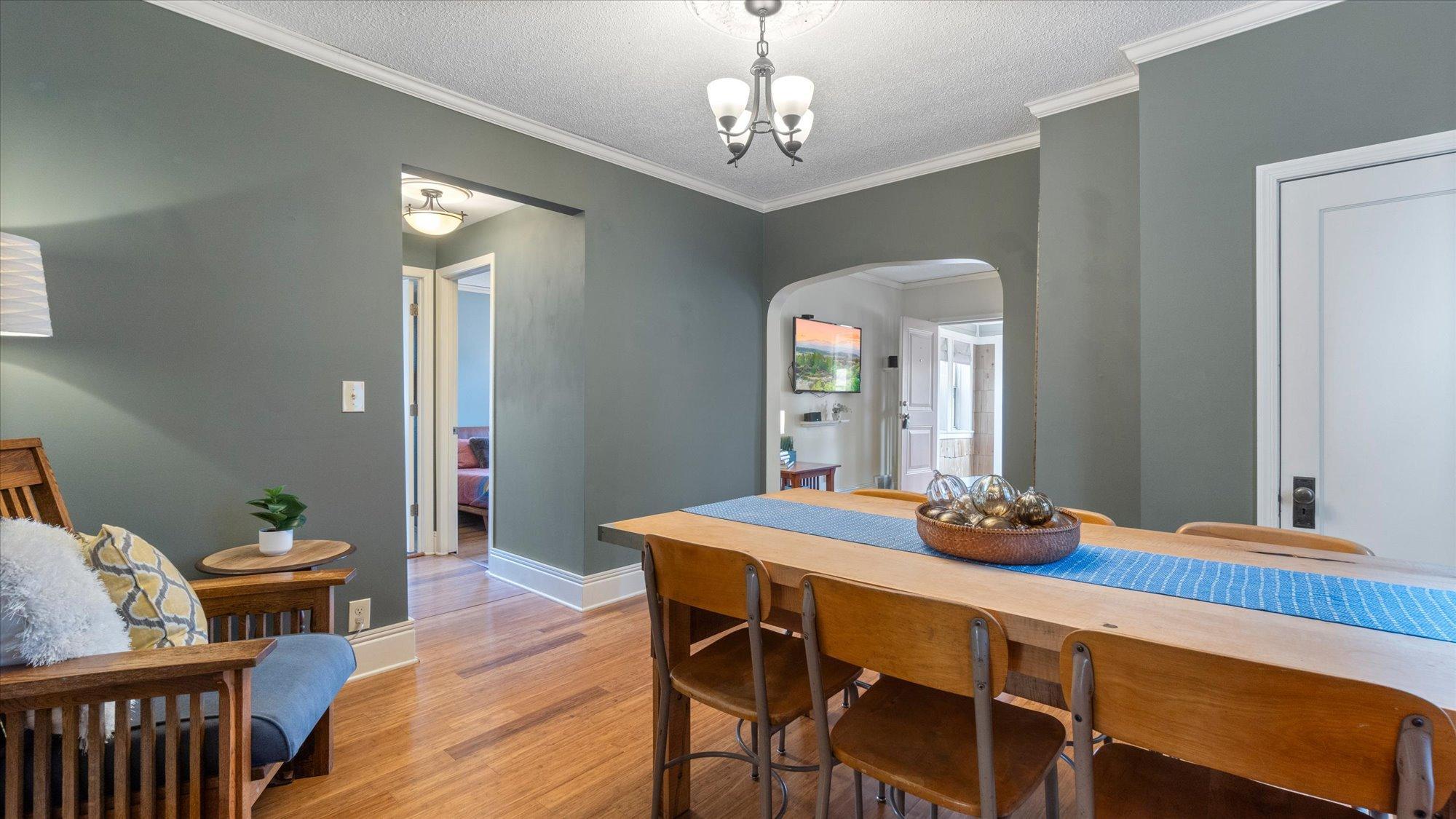 2012 Washington Street NE