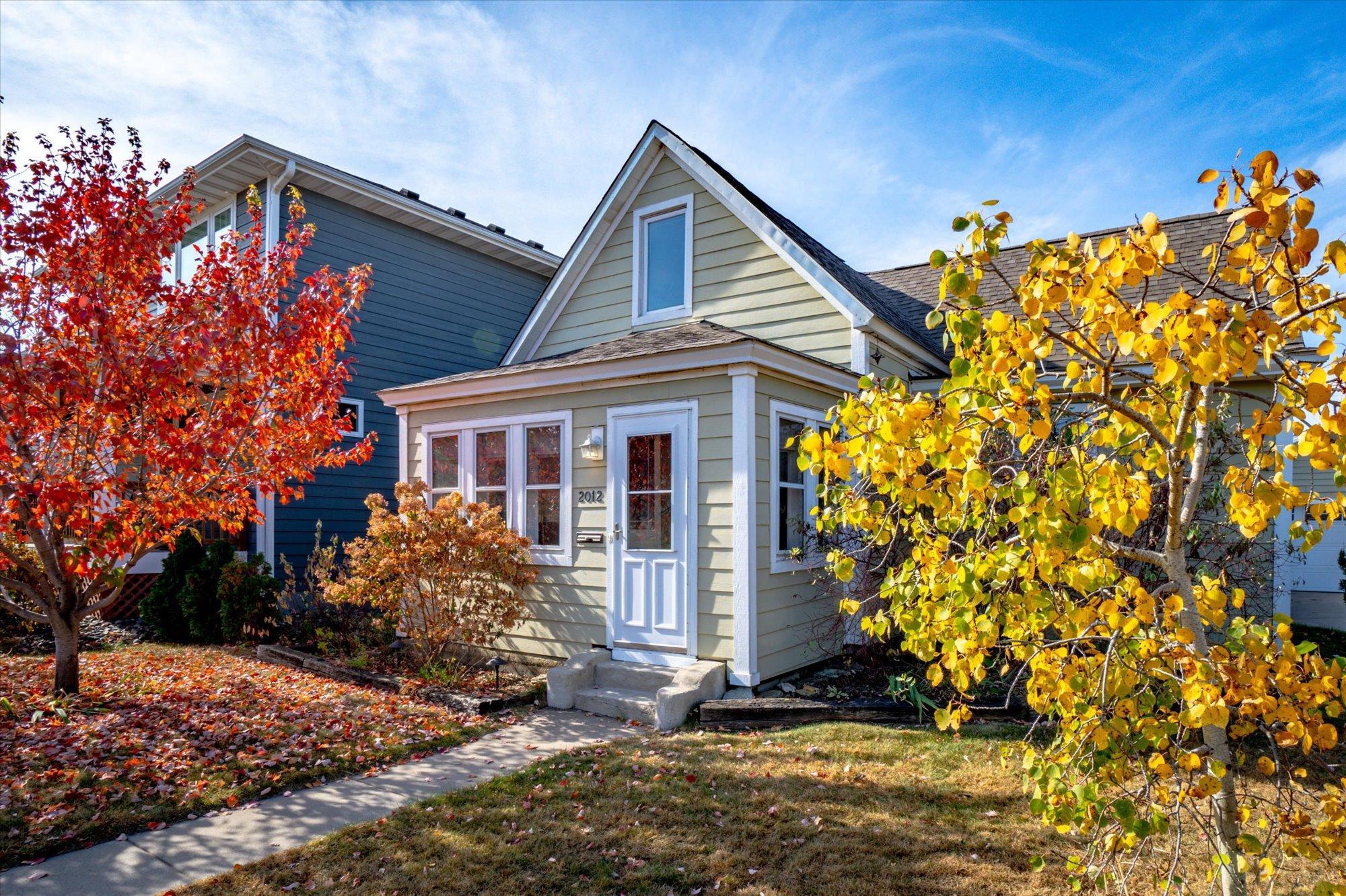 2012 Washington Street NE