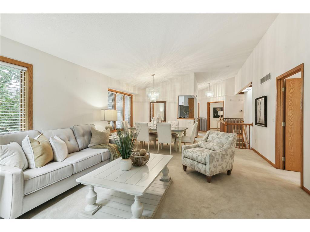 8824 Stonebrooke Trail